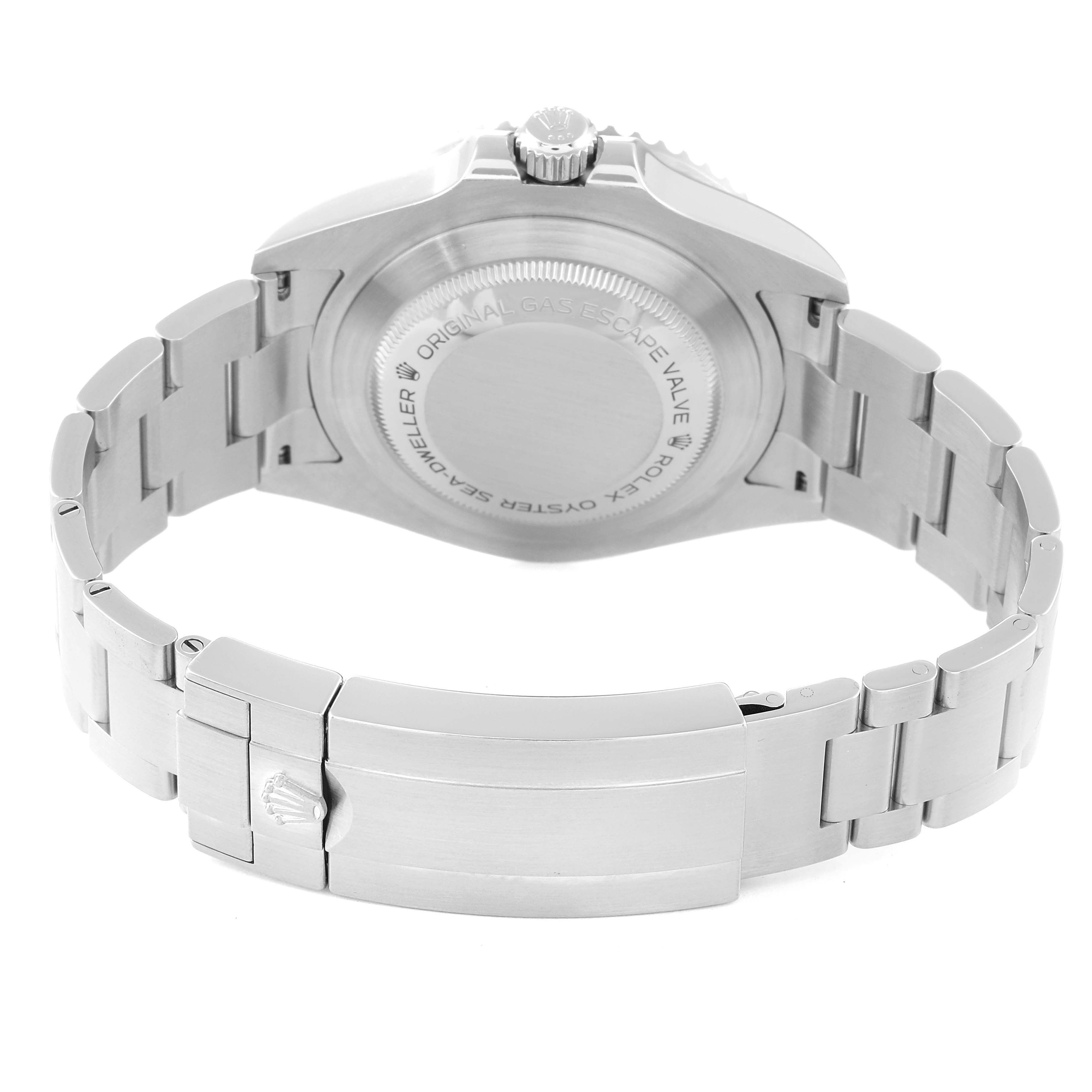 This image shows the back case and bracelet of a Rolex Sea-Dweller 126600 Men
s Stainless Steel Black Dial 126600 Men
s Stainless Steel Black Dial watch.