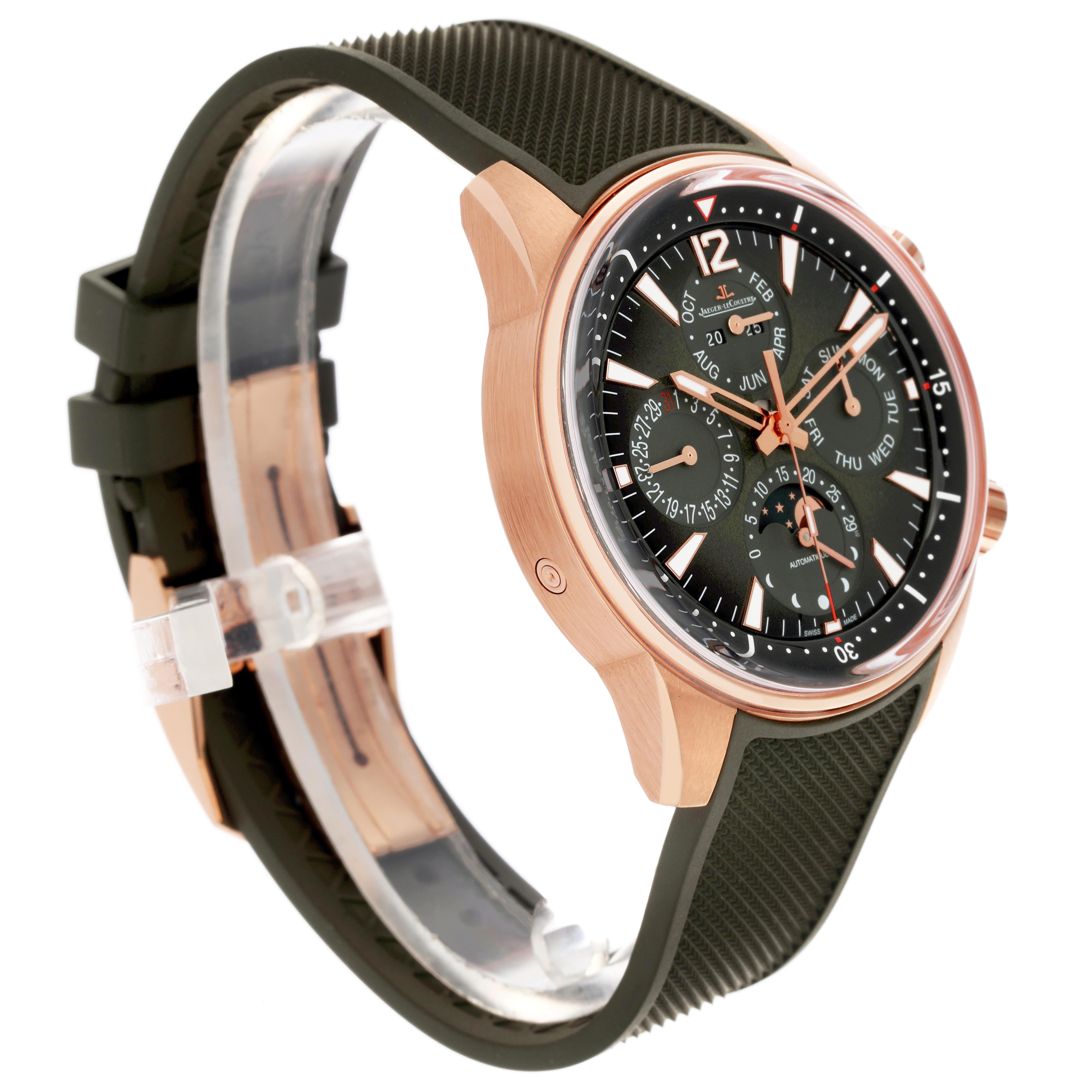 The Jaeger LeCoultre Polaris Q908263J/842.2.A8.S Men
s Rose Gold Green Dial Q908263J/842.2.A8.S Men
s Rose Gold Green Dial watch is shown at a three-quarter angle highlighting the dial, case, and strap.