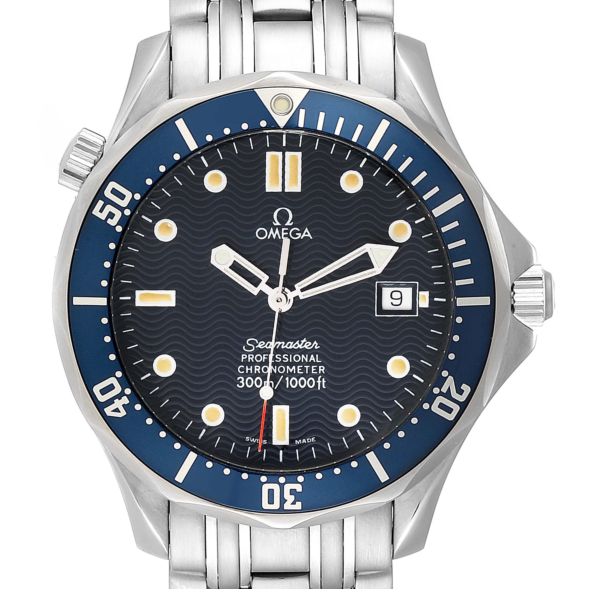 This image shows a front view of an Omega Seamaster 2531.80.00 Men
s Stainless Steel Blue Dial 2531.80.00 Men
s Stainless Steel Blue Dial watch, highlighting the dial, bezel, and part of the bracelet.