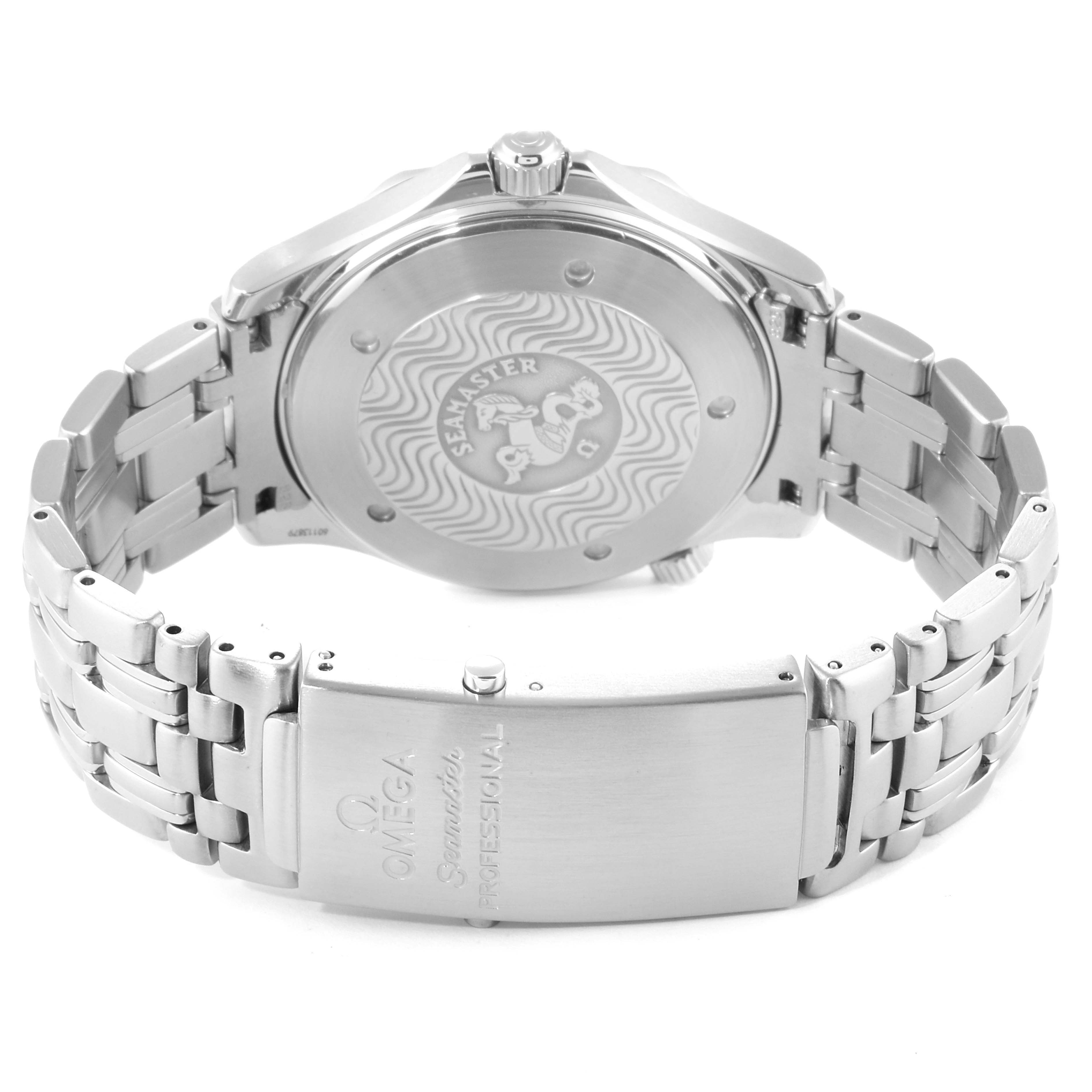 The image shows the back case and metal bracelet of an Omega Seamaster 2531.80.00 Men
s Stainless Steel Blue Dial 2531.80.00 Men
s Stainless Steel Blue Dial watch at a slight angle.