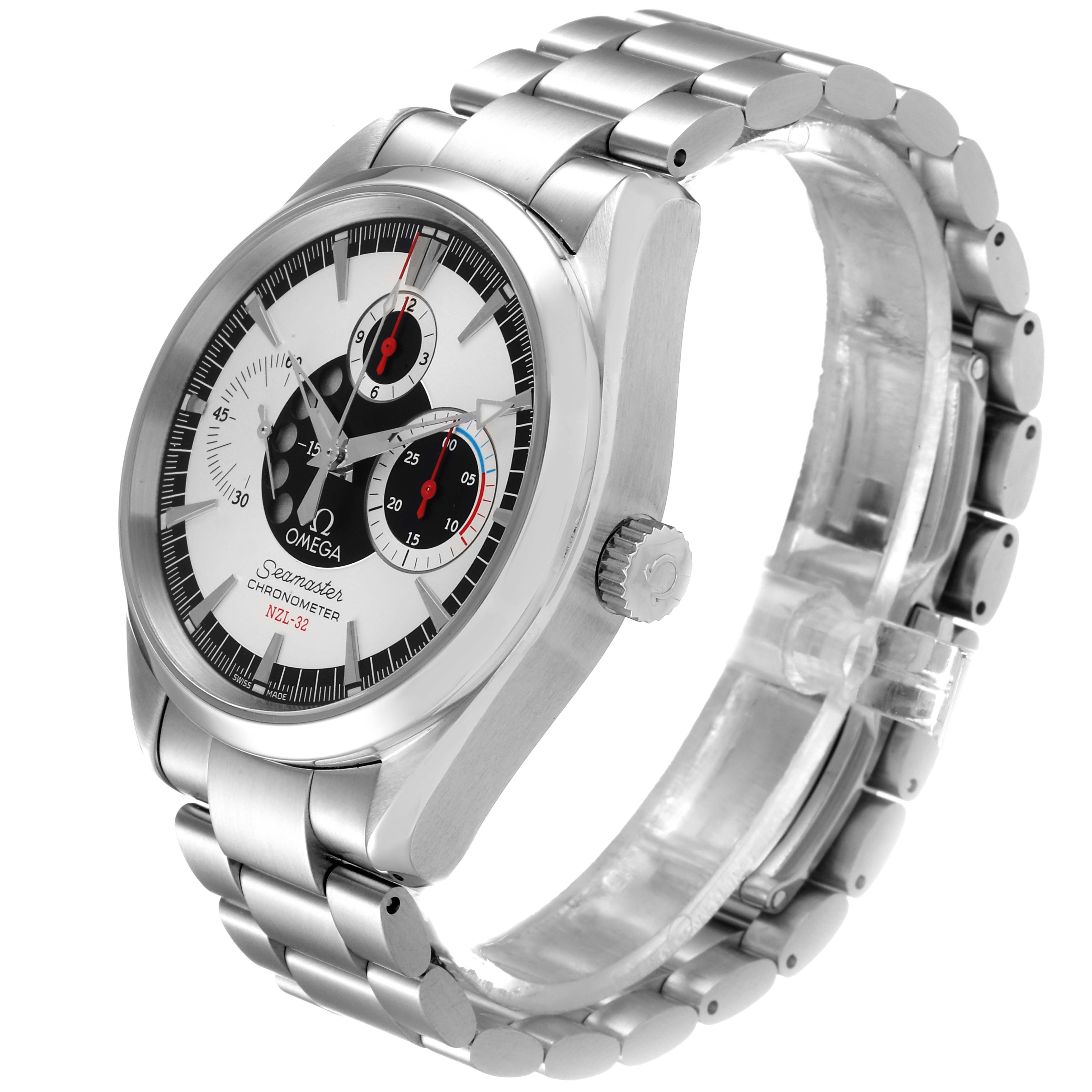 The image shows an Omega Aqua Terra 2513.30.00 Men
s Stainless Steel Silver Dial 2513.30.00 Men
s Stainless Steel Silver Dial watch at a three-quarter angle highlighting the dial, bezel, and bracelet.