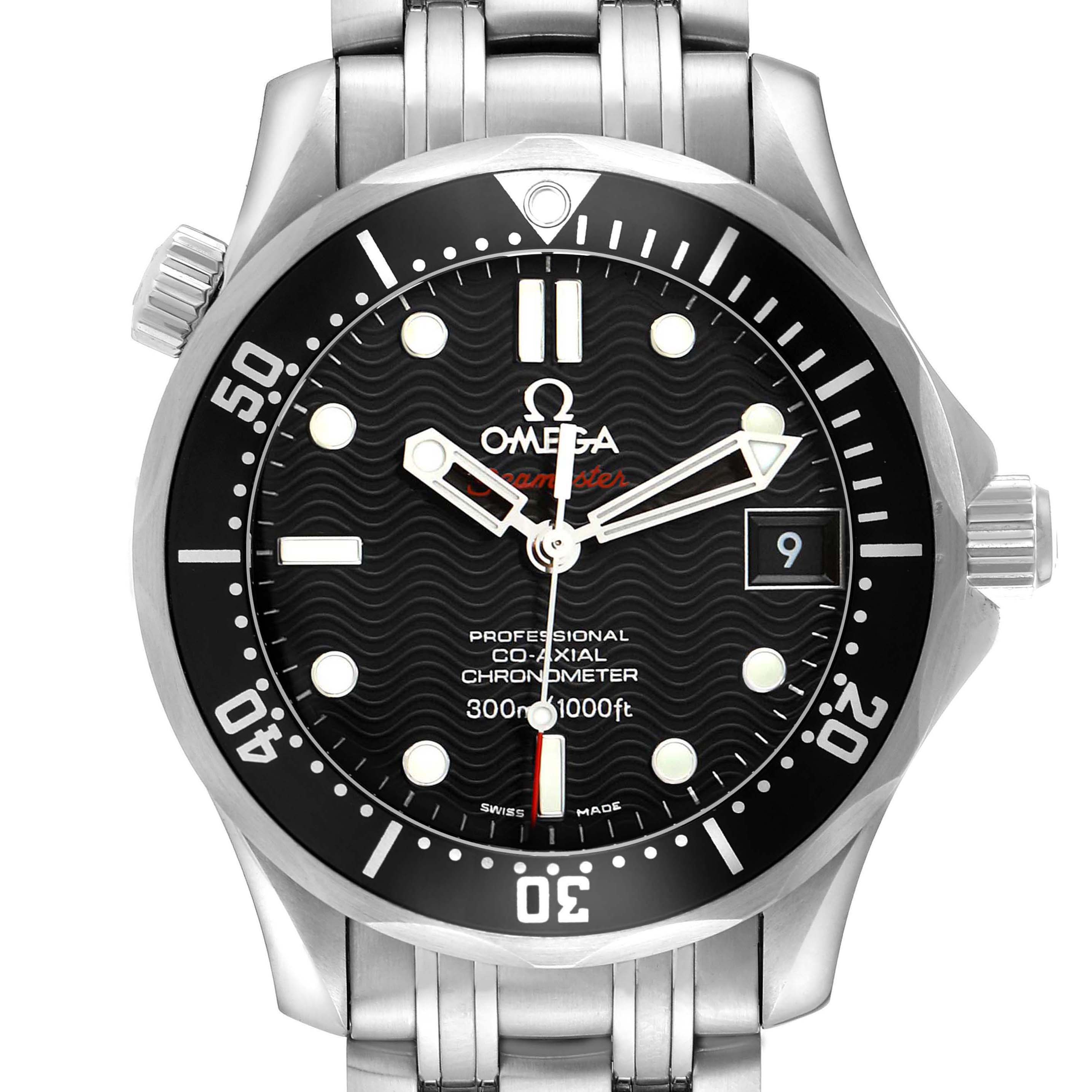 The image shows the Omega Speedmaster 212.30.36.20.01.001 Men's Stainless Steel Black Dial 212.30.36.20.01.001 Men's Stainless Steel Black Dial from the front, highlighting the dial, bezel, and stainless steel bracelet.