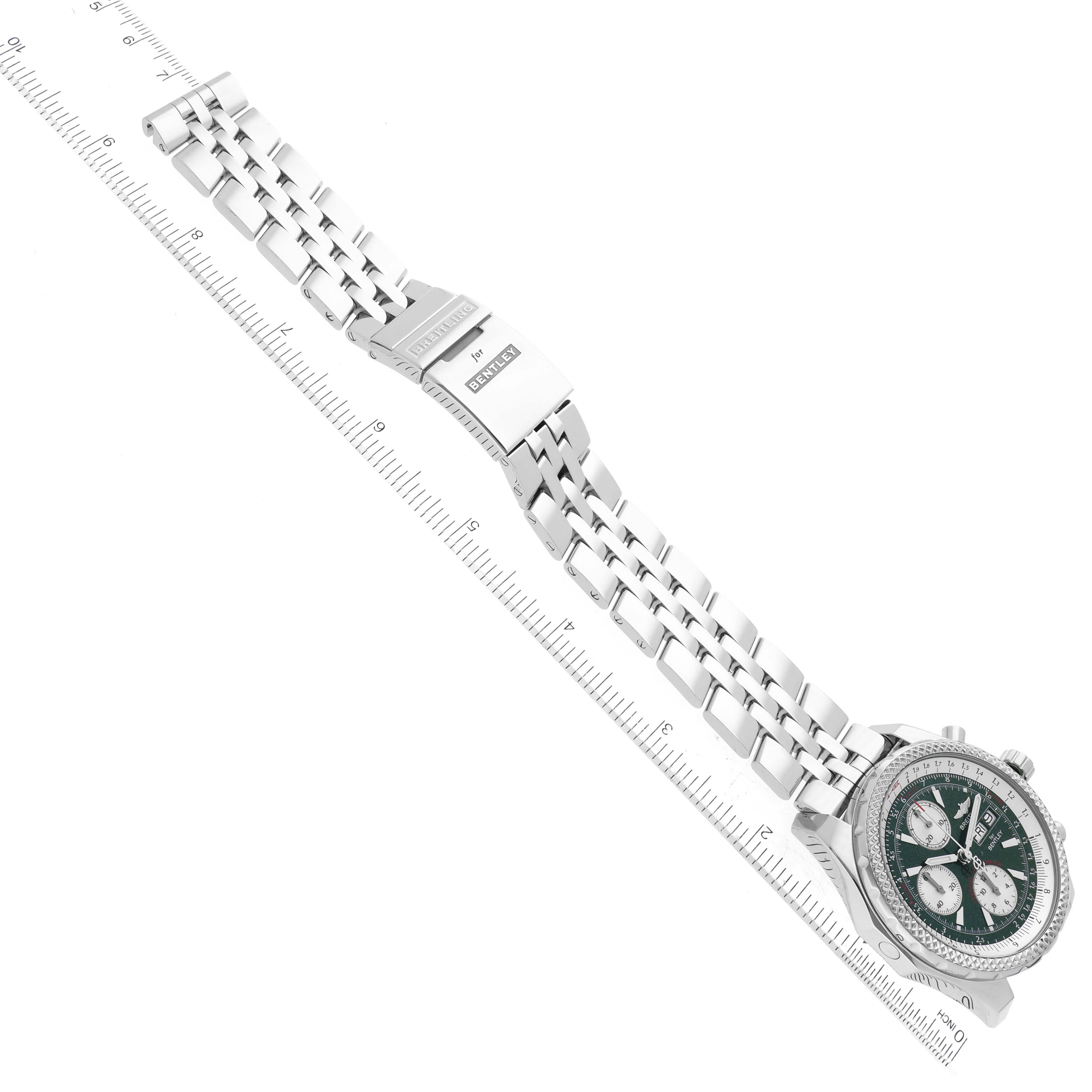 The image shows a top-down view of a Bentley model by Breitling, displaying the full watch, metal bracelet, and clasp.