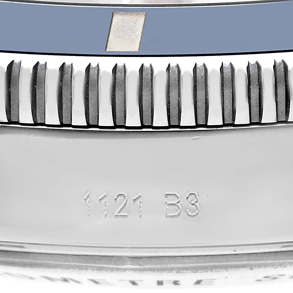 The image shows a close-up of the bezel and case side of a Breitling Superocean AB202016-C961-152A Men's Stainless Steel Blue Dial AB202016-C961-152A Men's Stainless Steel Blue Dial watch, highlighting the model number 1121 B3.