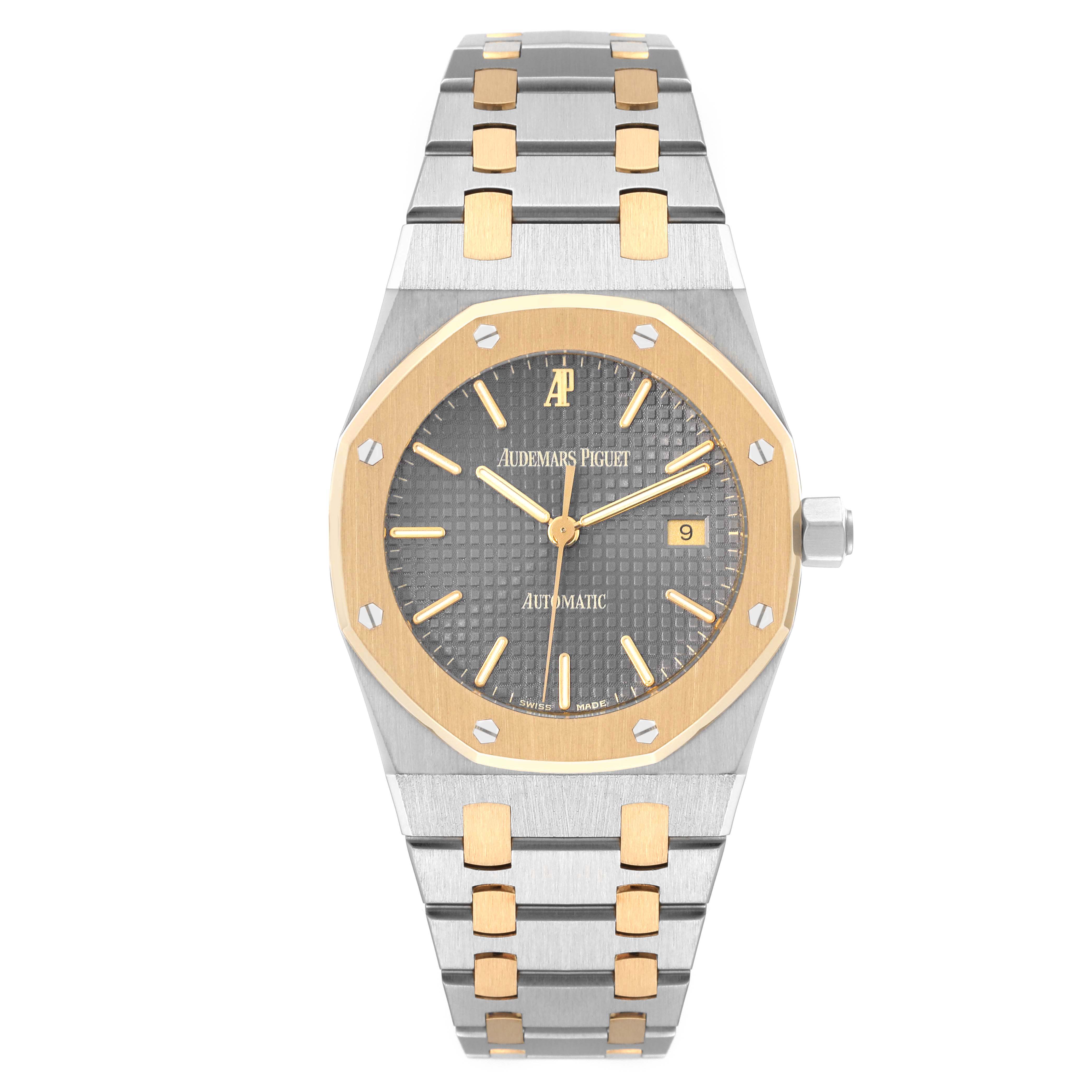 This image shows a front view of an Audemars Piguet Royal Oak 15000SA Men's Steel and Gold (two tone) Grey Dial 15000SA Men's Steel and Gold (two tone) Grey Dial watch, featuring its dial, bezel, and bracelet.