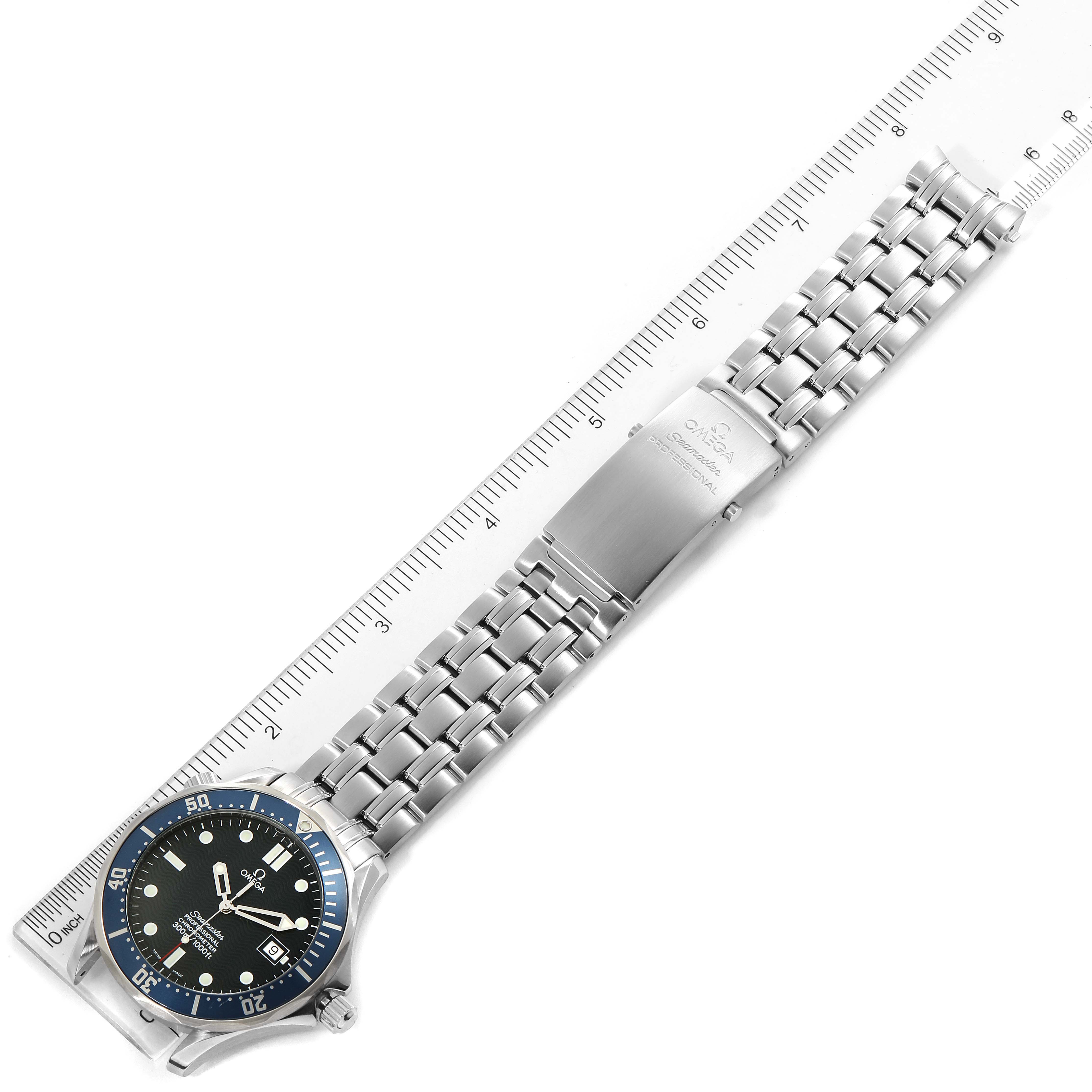 The image shows an Omega Seamaster 2531.80.00 Men
s Stainless Steel Blue Dial 2531.80.00 Men
s Stainless Steel Blue Dial watch from a top-down angle, displaying the watch face, bracelet, and clasp.