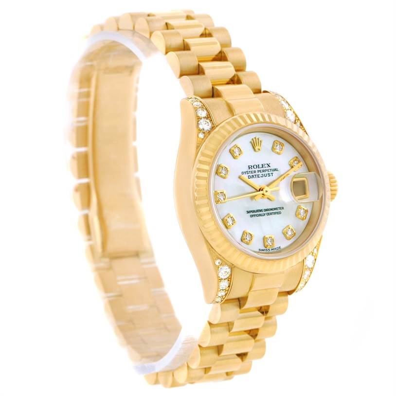 The image shows a side angle of a Rolex President 179238 Women
s Yellow Gold Mother of Pearl Dial 179238 Women
s Yellow Gold Mother of Pearl Dial model watch, displaying its gold bracelet, bezel, and dial.