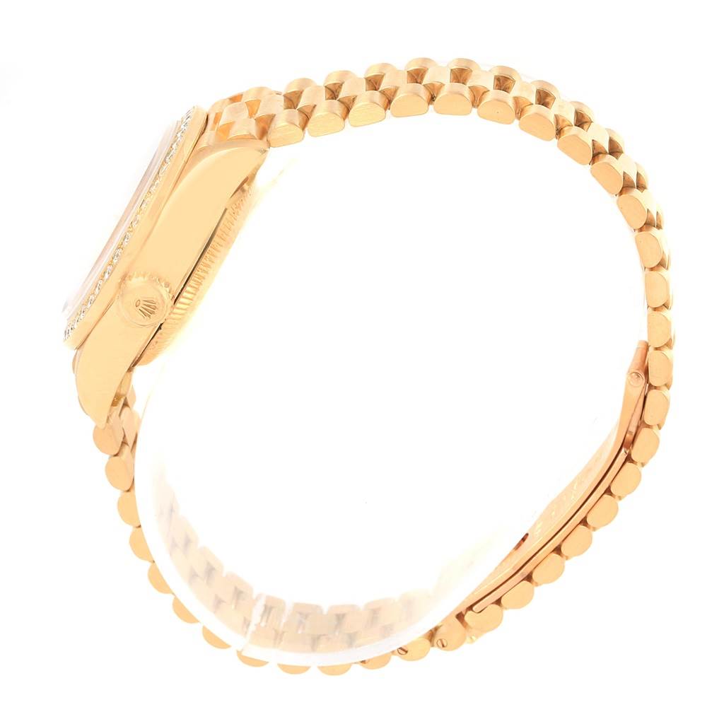 Side view of the Rolex President 79138 Women
s Yellow Gold Champagne Dial 79138 Women
s Yellow Gold Champagne Dial model watch, showcasing its gold case, crown, and bracelet.