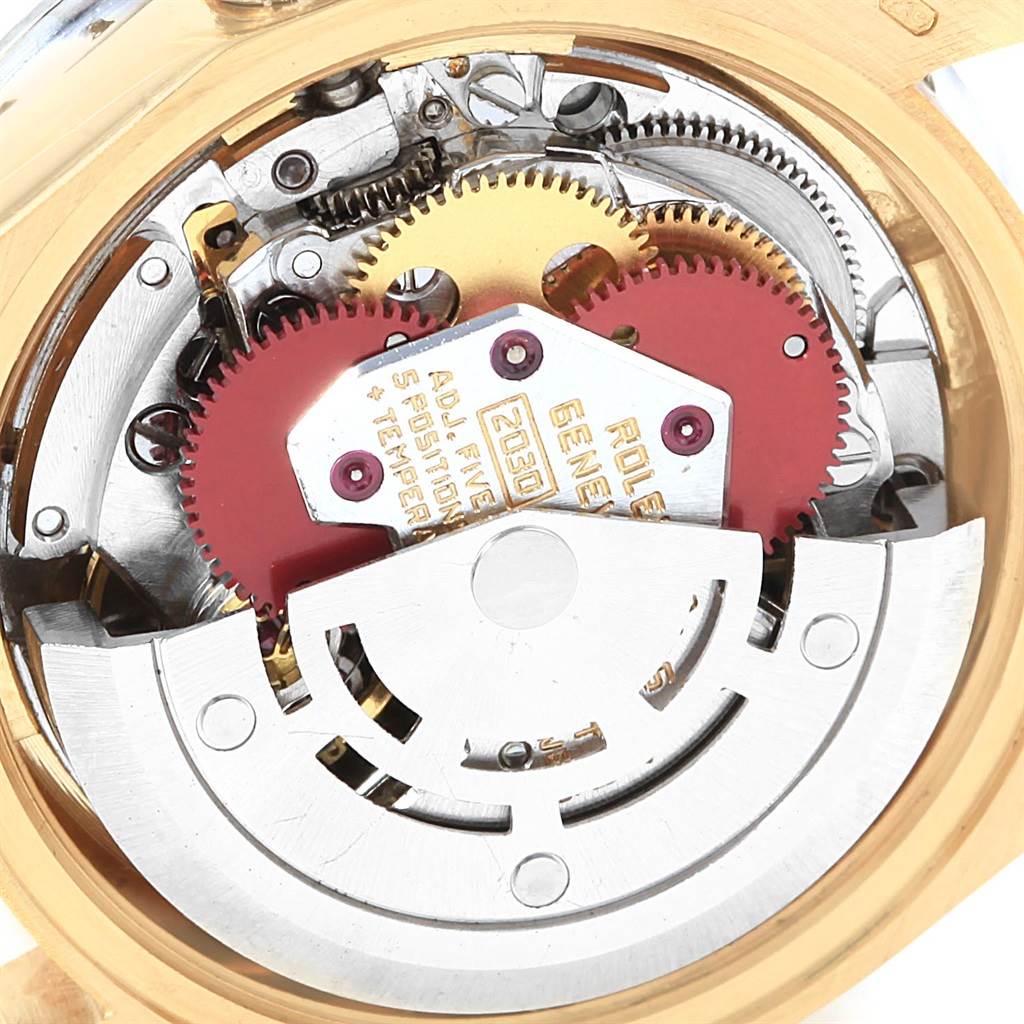This image shows the internal mechanism of the Rolex President 6917 Women
s Yellow Gold Champagne Dial 6917 Women
s Yellow Gold Champagne Dial model.