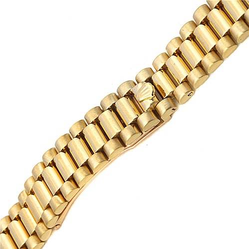 This image shows a close-up of the gold link bracelet of the Rolex President 69068 Women's Yellow Gold Black Dial 69068 Women's Yellow Gold Black Dial model watch.