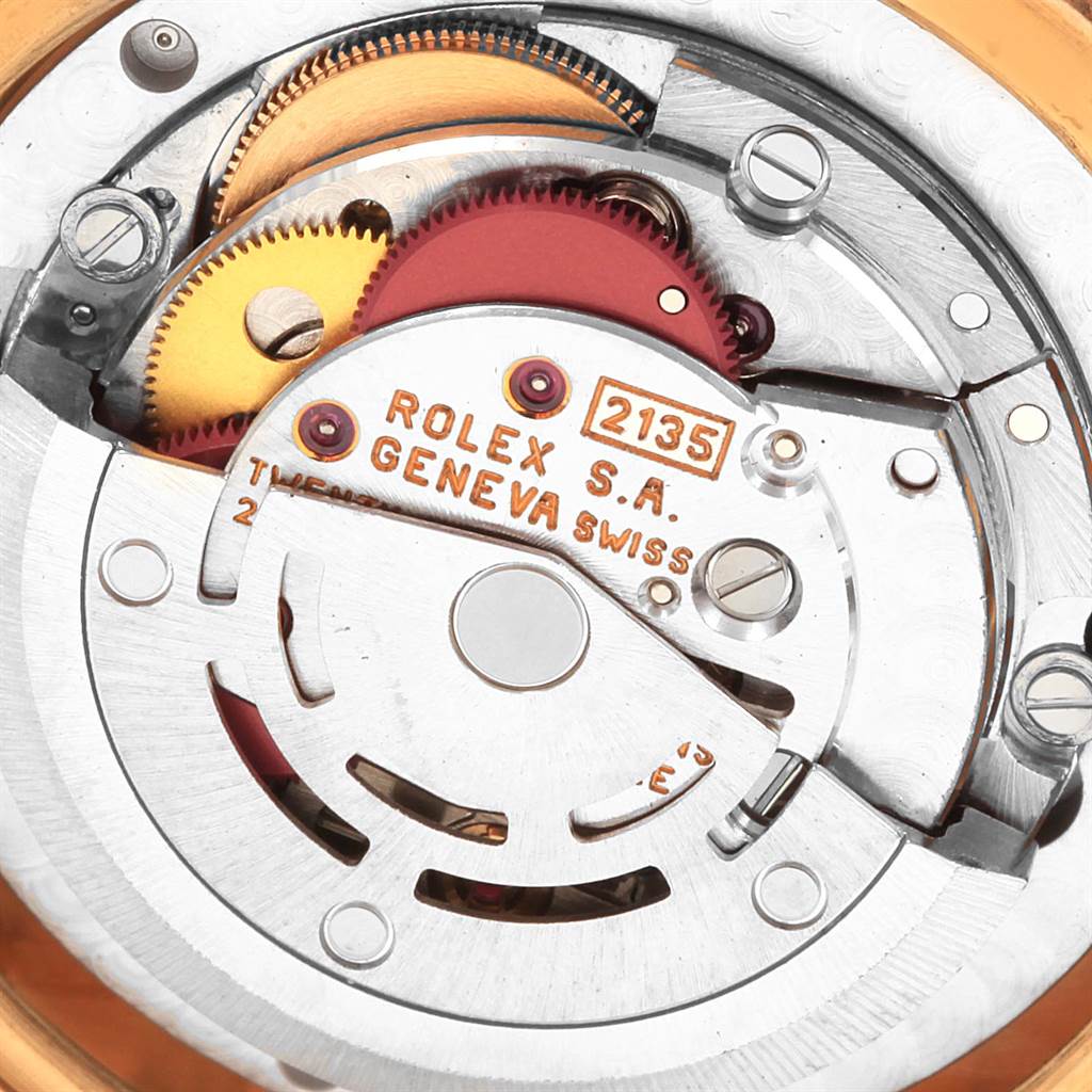This image shows the internal mechanical movement components of a Rolex President 68278 Women
s Yellow Gold Champagne Dial 68278 Women
s Yellow Gold Champagne Dial model watch.