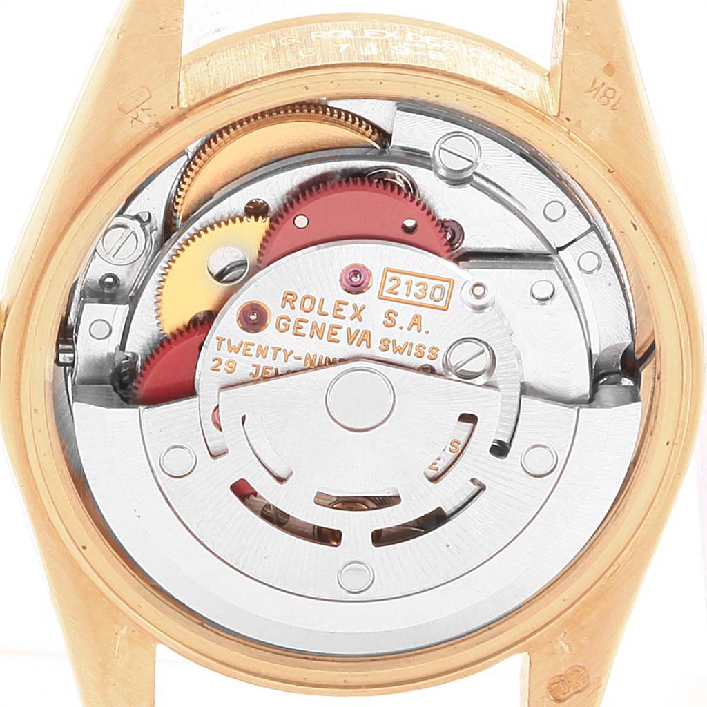 This image shows the back casing and internal movement mechanism of the Rolex President 67198 Women
s Yellow Gold Black Dial 67198 Women
s Yellow Gold Black Dial model watch.