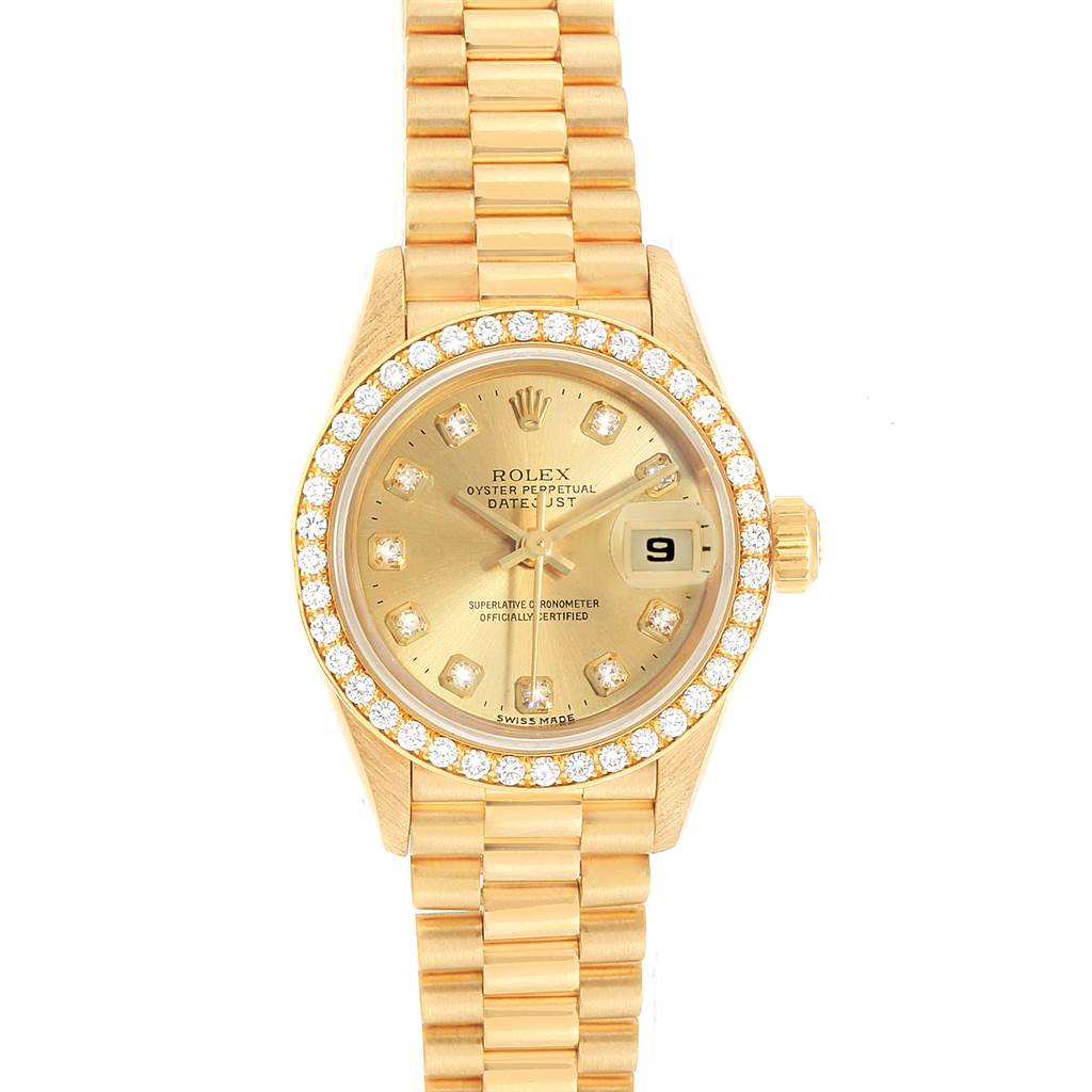 This image shows a top view of the Rolex President 69138 Women
s Yellow Gold Champagne Dial 69138 Women
s Yellow Gold Champagne Dial model watch, highlighting its face, bezel, and bracelet.