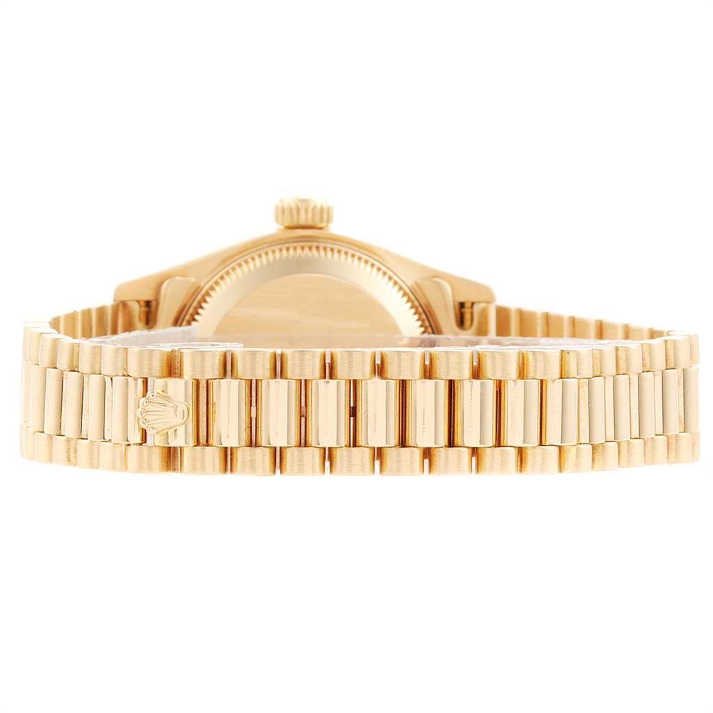 This image shows the back view of the Rolex President 79178 Women
s Yellow Gold Mother of Pearl Dial 79178 Women
s Yellow Gold Mother of Pearl Dial model, highlighting the case, case back, and bracelet.