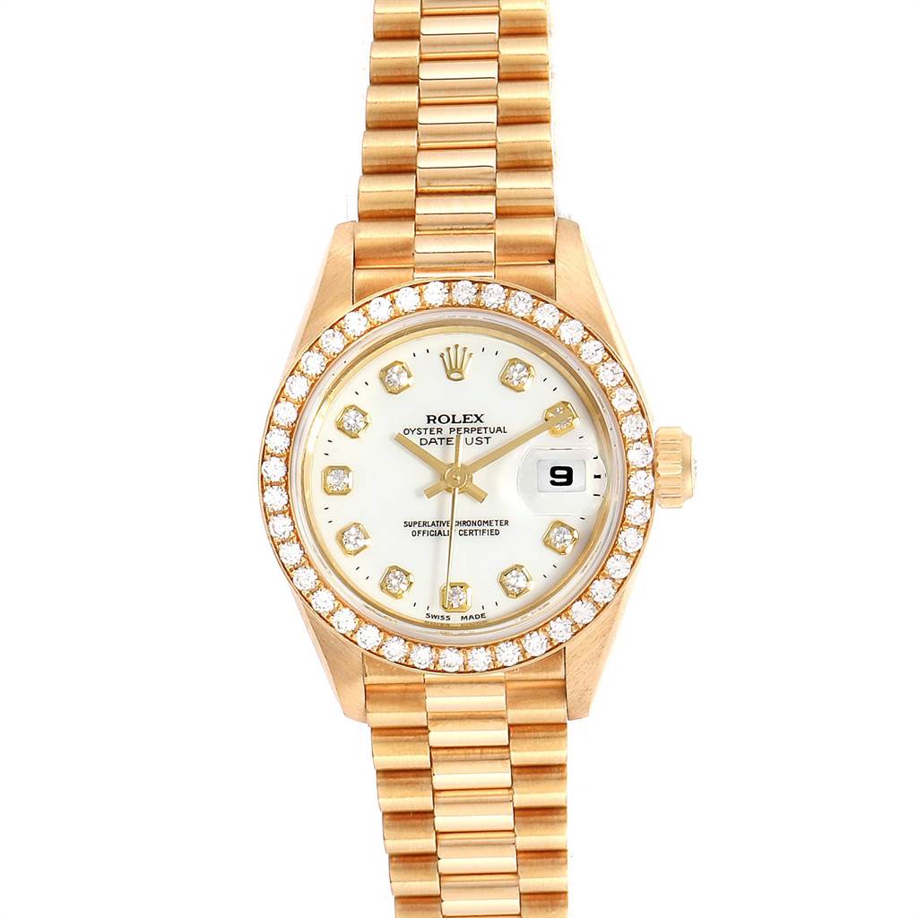 This image shows a Rolex President 69138 Women
s Yellow Gold White Dial 69138 Women
s Yellow Gold White Dial model watch, displaying the full face, bezel, and bracelet from a top-down angle.