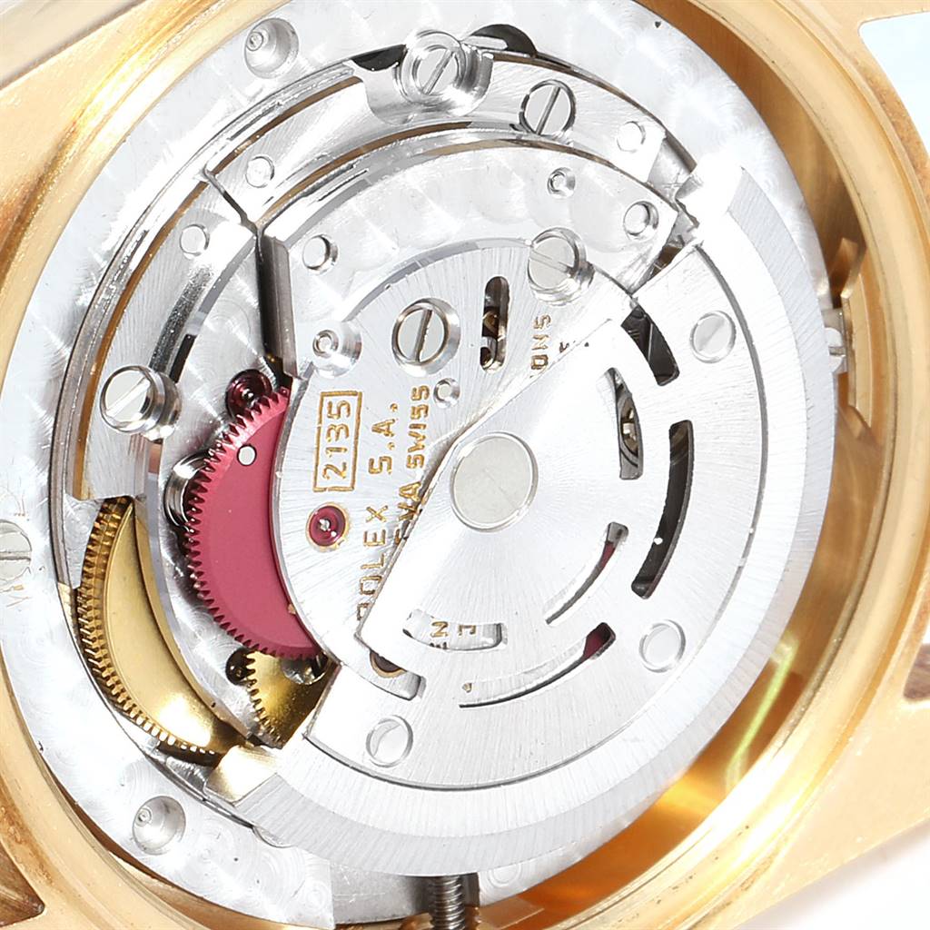 This image shows a close-up of the movement mechanism inside a Rolex President 68278 Women
s Yellow Gold Champagne Dial 68278 Women
s Yellow Gold Champagne Dial model watch.