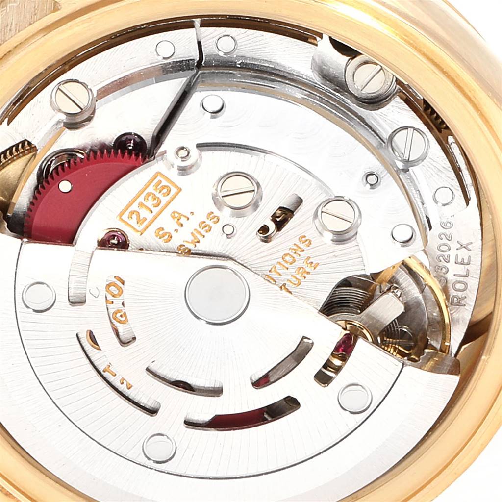 This image shows the internal movement mechanism of a Rolex President 69178 Women
s Yellow Gold Champagne Dial 69178 Women
s Yellow Gold Champagne Dial watch model, highlighting the caliber 2135 components.