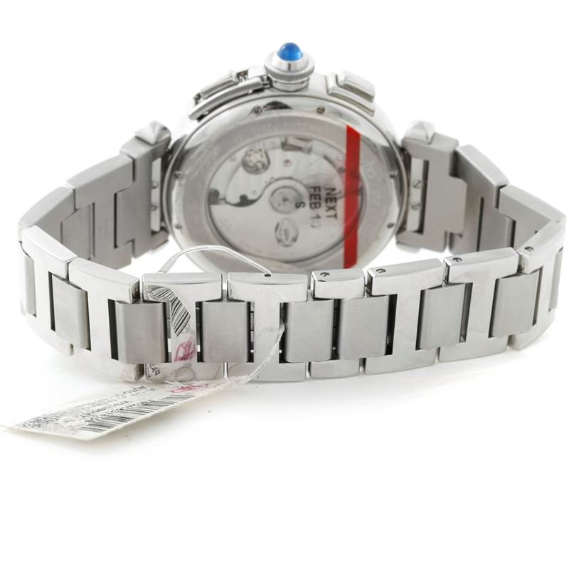 The image shows the back and bracelet of a Cartier Pasha W31085M7 Men's Stainless Steel Silver Dial W31085M7 Men's Stainless Steel Silver Dial watch, focusing on the case back and stainless steel links.