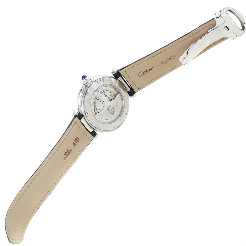 This image shows the back view of the Cartier Pasha W31037H3 Men
s Stainless Steel Silver Dial W31037H3 Men
s Stainless Steel Silver Dial model watch, displaying its leather straps and the inner mechanical movement.