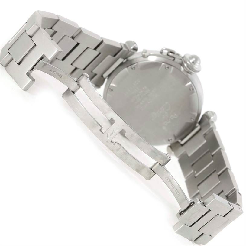 This image shows the back side and the bracelet clasp of a Cartier Pasha W31023M7 Men's Stainless Steel Grey Dial W31023M7 Men's Stainless Steel Grey Dial model watch.