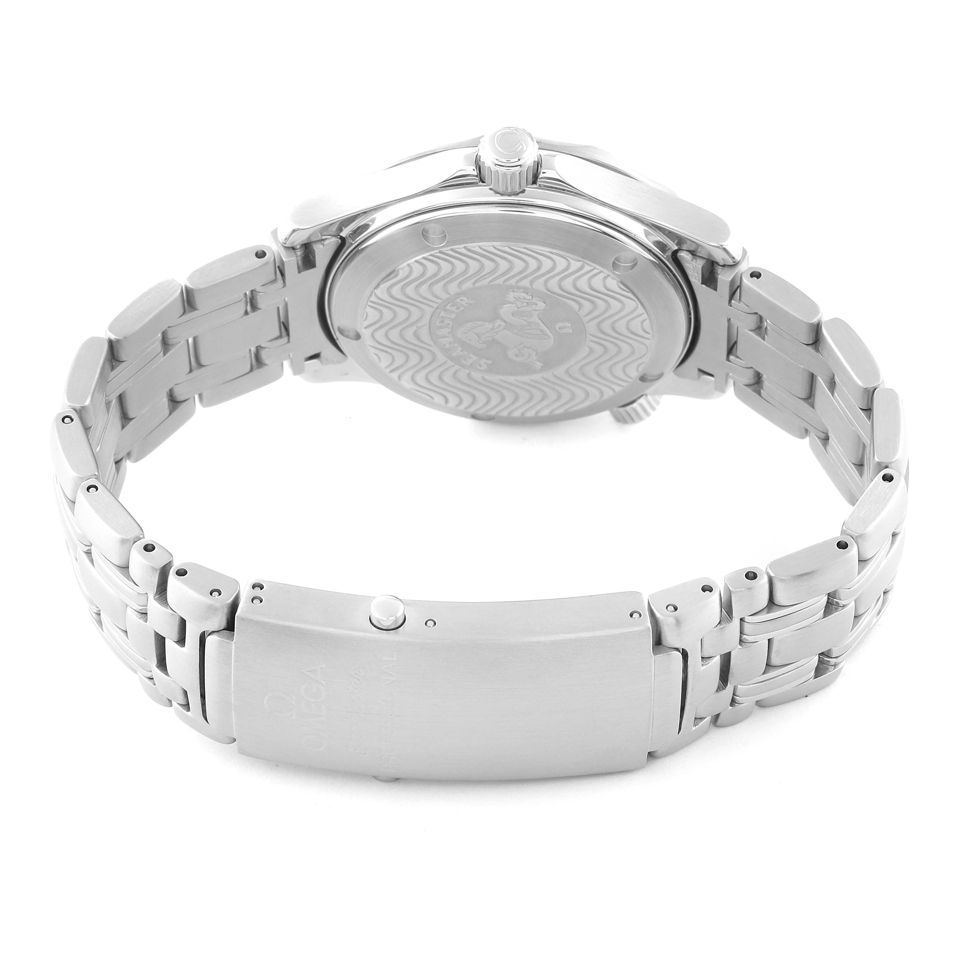 The image shows the back case and bracelet of an Omega Seamaster 2551.80.00 Men
s Stainless Steel Blue Dial 2551.80.00 Men
s Stainless Steel Blue Dial watch from an angled perspective.