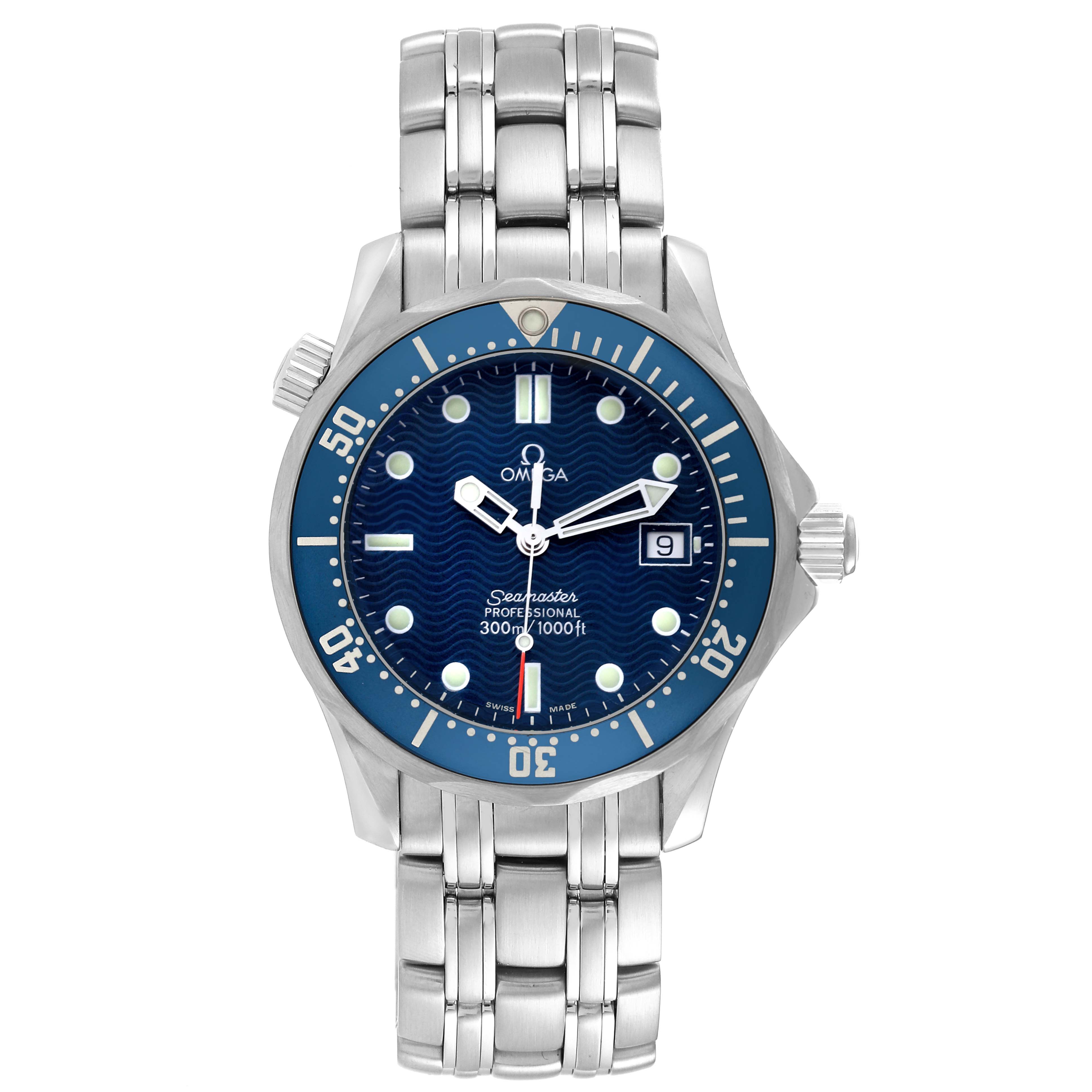 The image shows a front view of an Omega Seamaster 2561.80.00 Men
s Stainless Steel Blue Dial 2561.80.00 Men
s Stainless Steel Blue Dial watch, highlighting its face, bezel, and stainless steel bracelet.