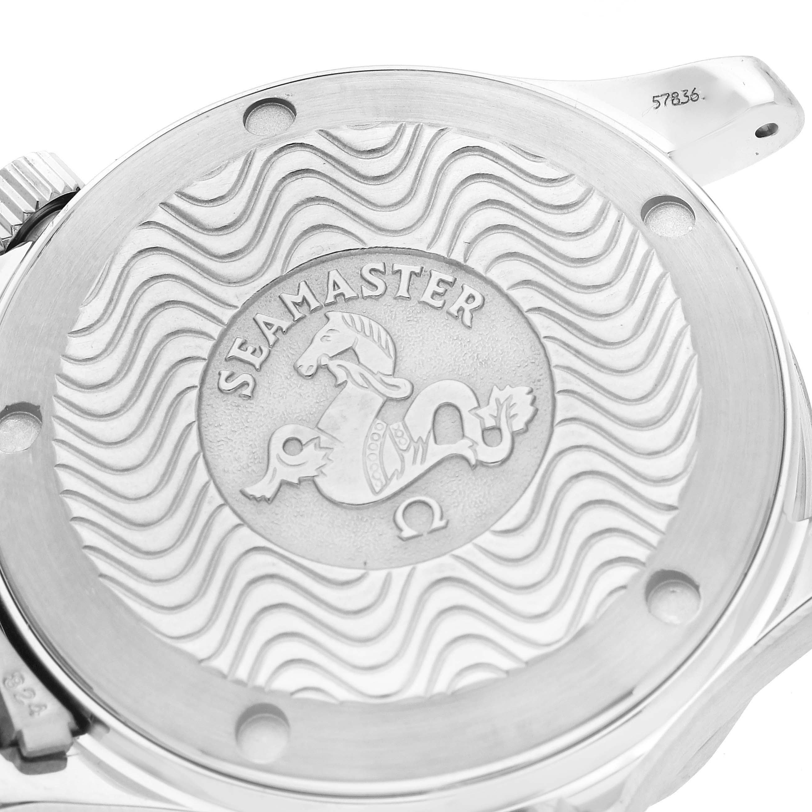 The image shows the back case of an Omega Seamaster 2561.80.00 Men
s Stainless Steel Blue Dial 2561.80.00 Men
s Stainless Steel Blue Dial watch, featuring the signature wavy pattern and seahorse emblem.