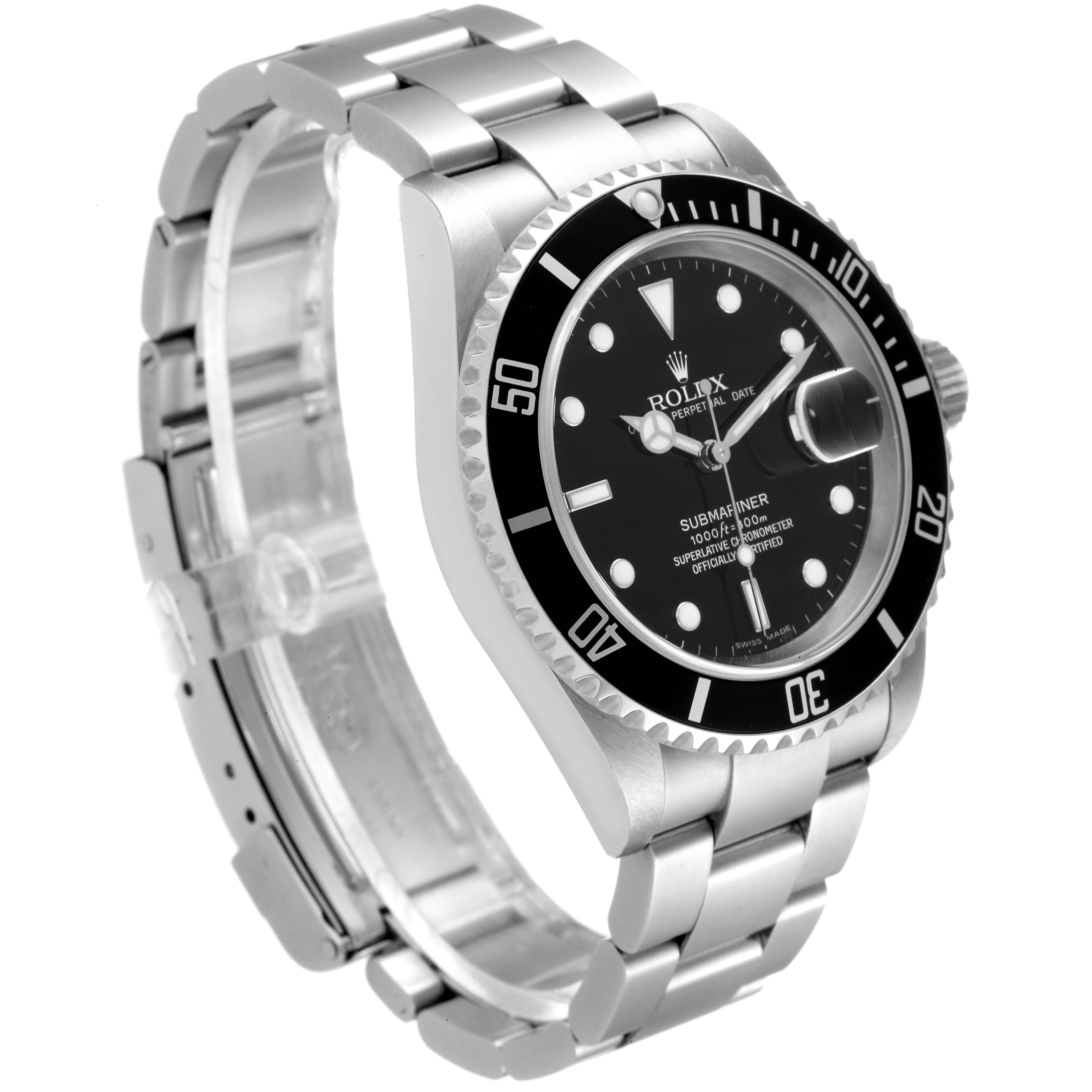 The image shows the Rolex Submariner 16610 Men
s Stainless Steel Black Dial 16610 Men
s Stainless Steel Black Dial watch from an angled side view, highlighting the dial, bezel, and stainless steel bracelet.