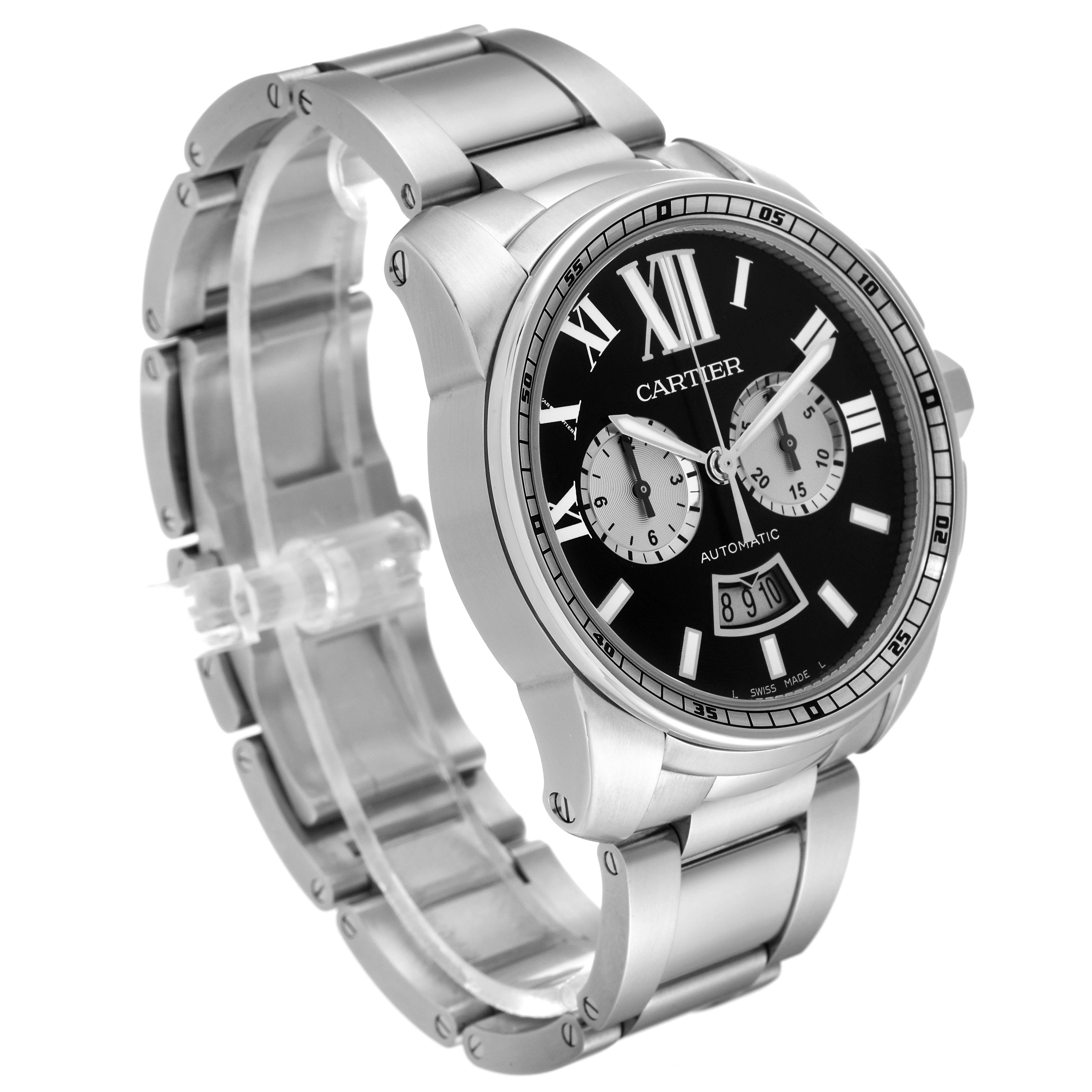 The image shows a three-quarter view of the Calibre de Cartier watch, highlighting its bracelet, bezel, dial, and crown.