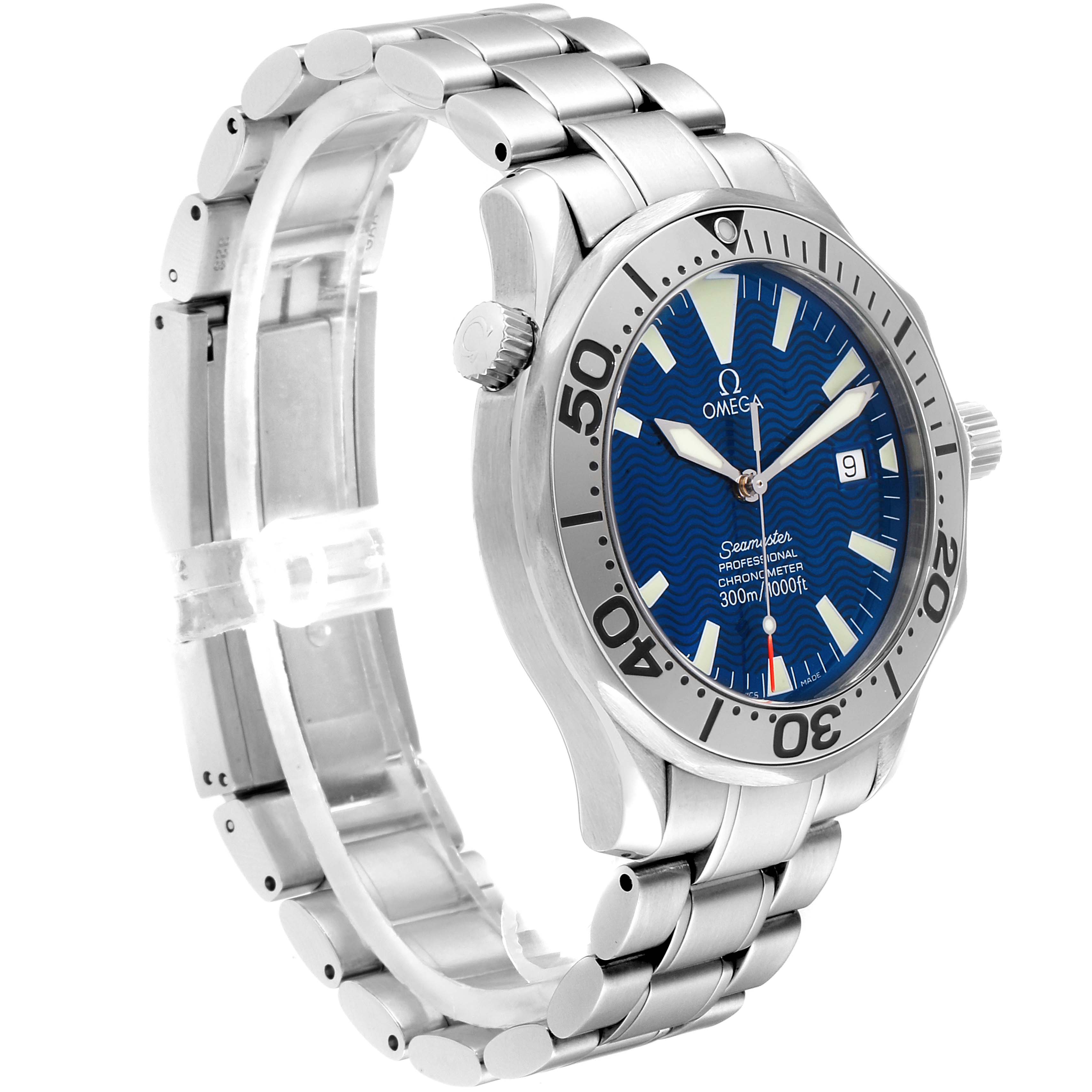 The image shows a side and angled view of an Omega Seamaster 2255.80.00 Men
s Stainless Steel Blue Dial 2255.80.00 Men
s Stainless Steel Blue Dial watch, highlighting its metal bracelet and bezel.