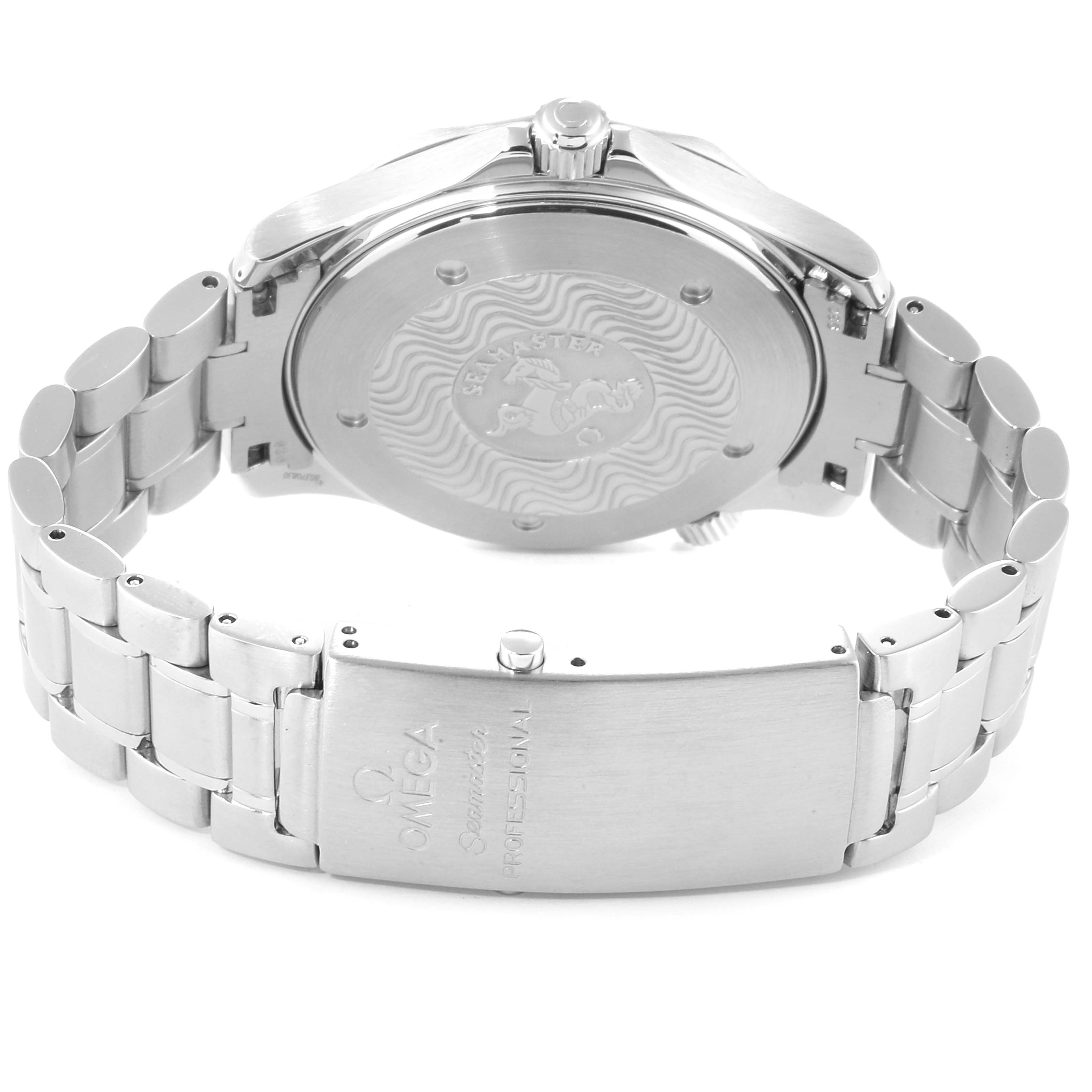 This image shows the case back and bracelet, including the clasp, of an Omega Seamaster 2255.80.00 Men
s Stainless Steel Blue Dial 2255.80.00 Men
s Stainless Steel Blue Dial watch from a rear angle.