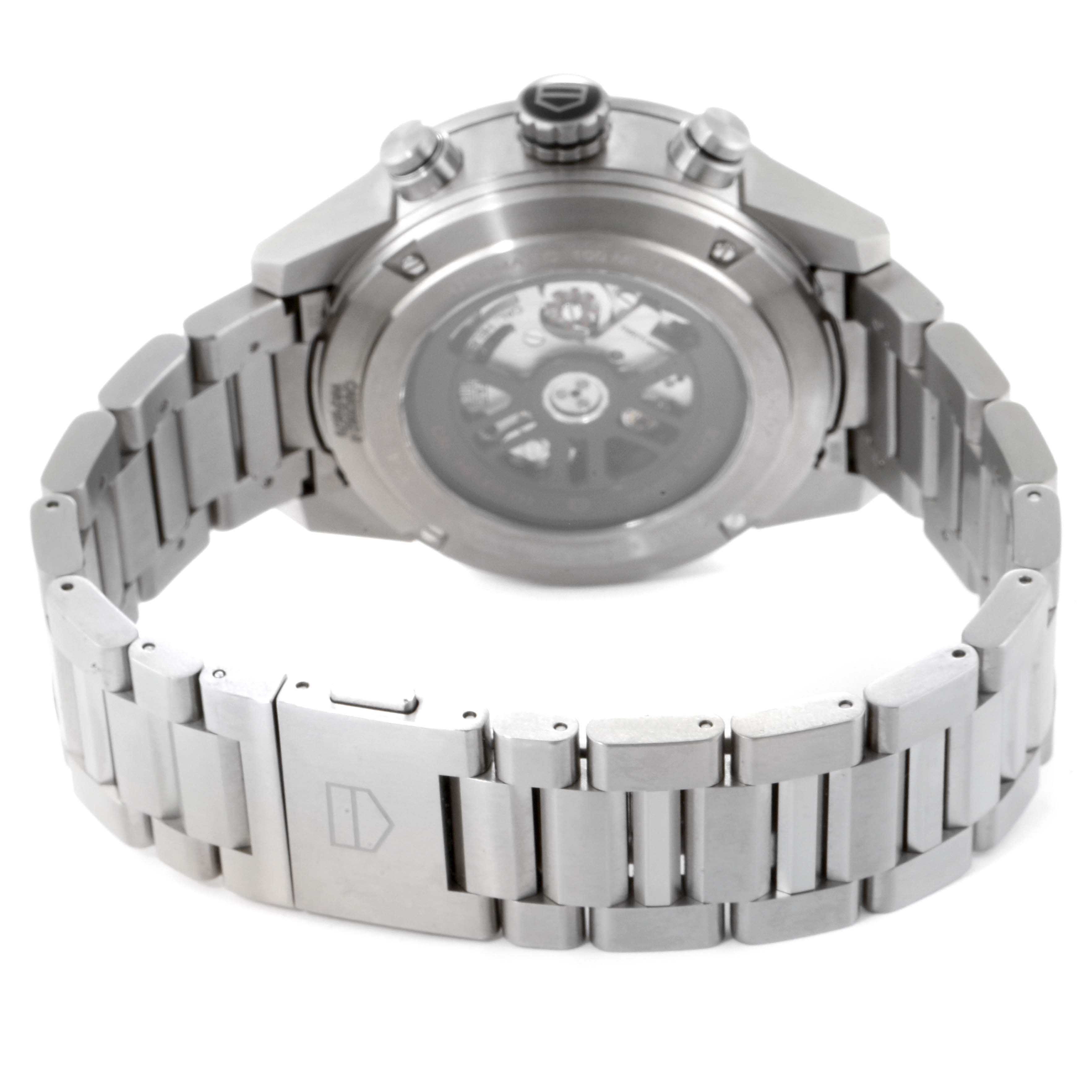 The image shows the back view of a Tag Heuer Carrera CAR208Z.BF0719 Men's Titanium Grey Dial CAR208Z.BF0719 Men's Titanium Grey Dial watch, featuring its metal bracelet and transparent case back.