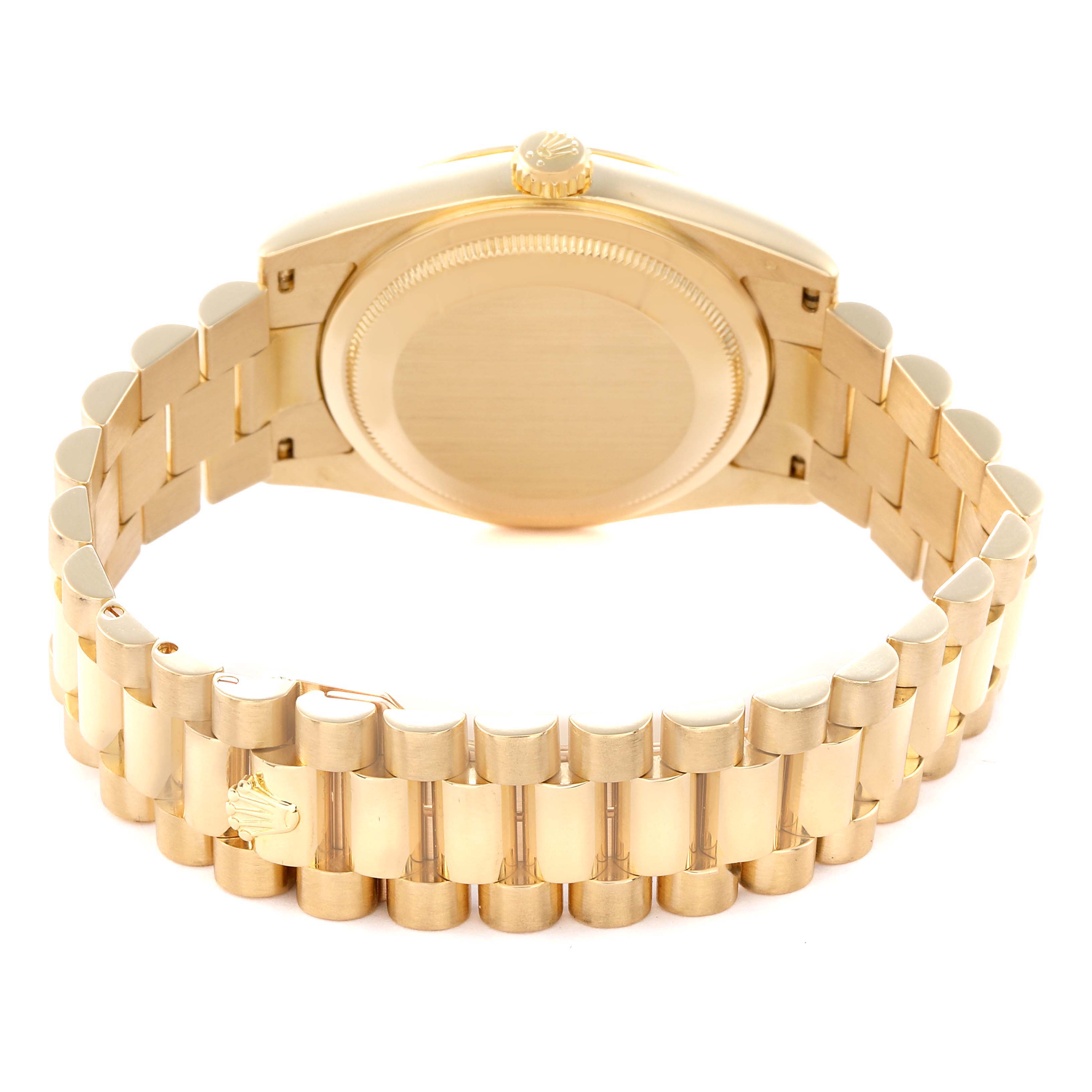 The image shows the back of the Rolex President 118238 Men
s Yellow Gold Blue Dial 118238 Men
s Yellow Gold Blue Dial model, highlighting its bracelet and clasp.