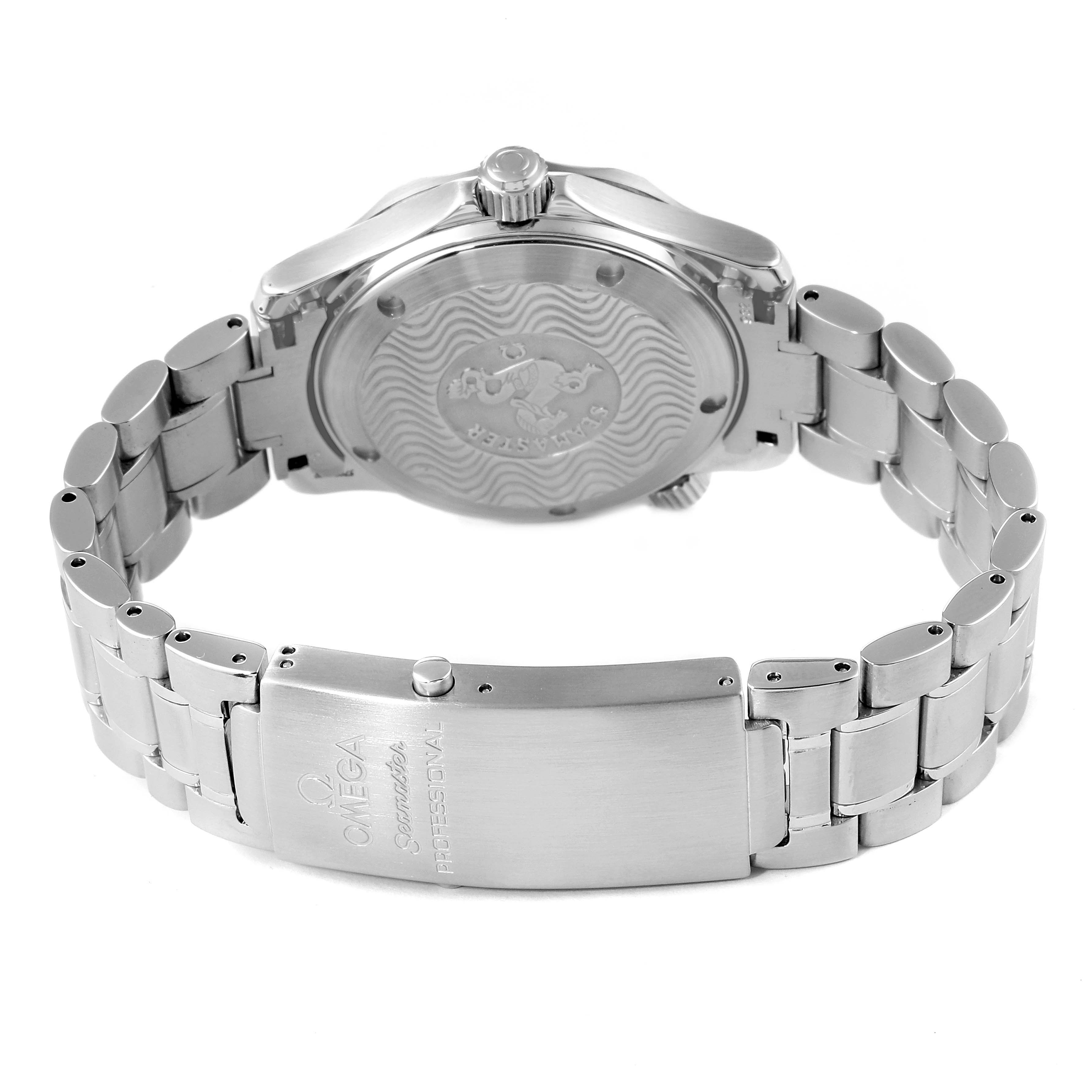 The image shows the Omega Seamaster 2262.50.00 Men
s Stainless Steel Black Dial 2262.50.00 Men
s Stainless Steel Black Dial watch from the back, highlighting its clasp and case back.