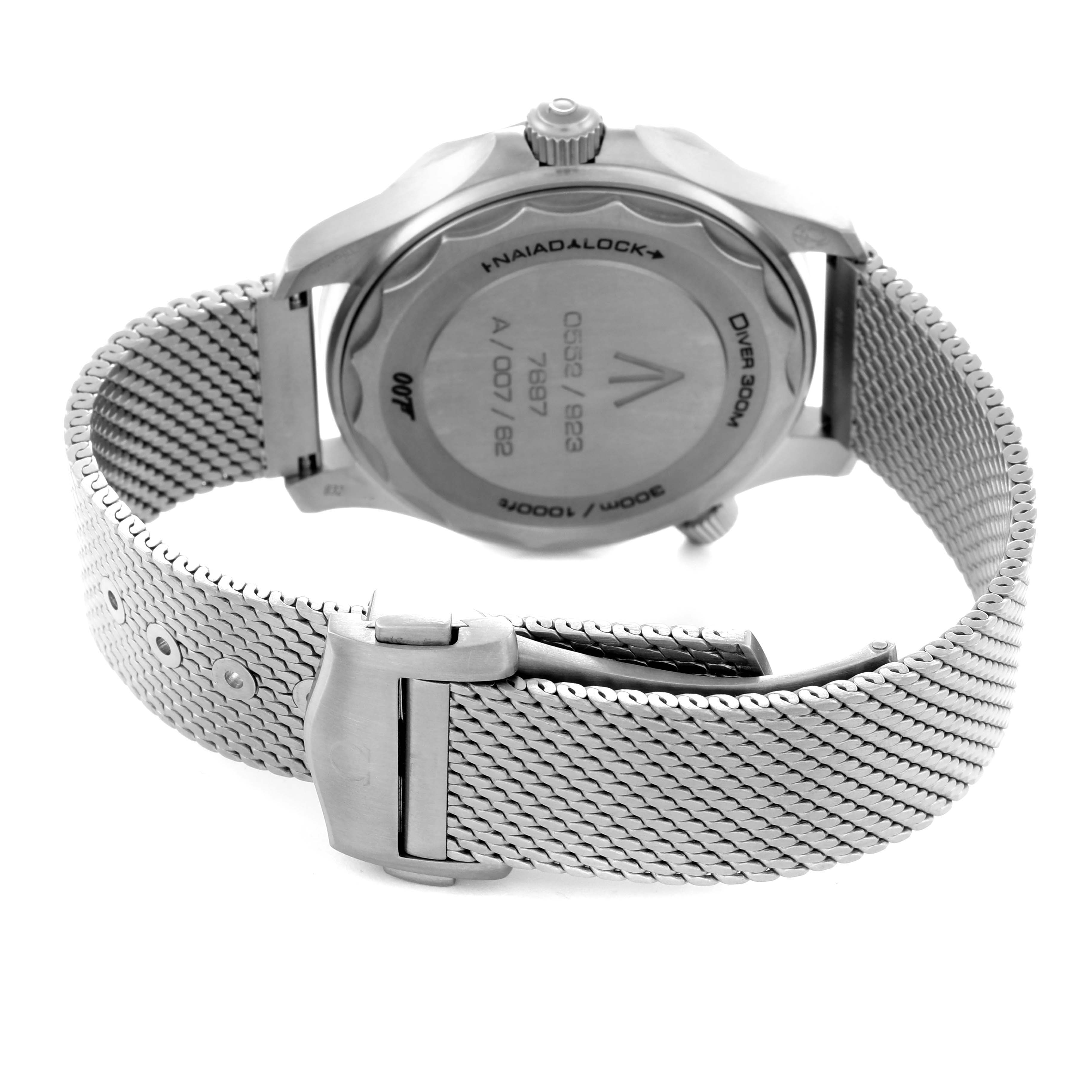 The Omega Seamaster 210.92.42.20.01.001 Men
s Titanium Brown Dial 210.92.42.20.01.001 Men
s Titanium Brown Dial model is shown from the back, highlighting the case back and stainless steel mesh bracelet.