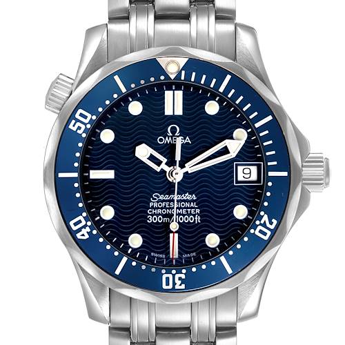 The image shows a frontal view of the Omega Seamaster 2551.80.00 Men's Stainless Steel Blue Dial watch, displaying its dial, bezel, and bracelet.