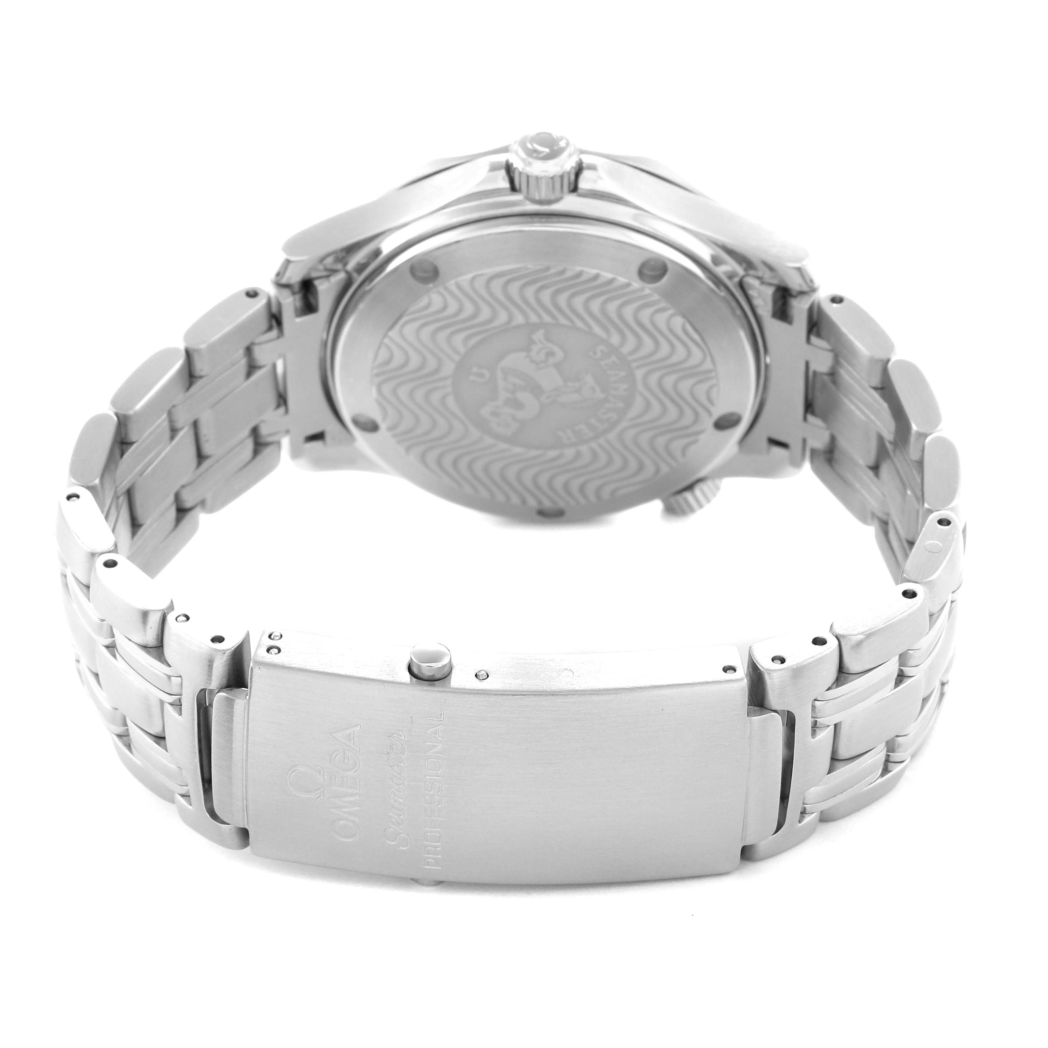 The image shows the back of the Omega Seamaster 2551.80.00 Men
s Stainless Steel Blue Dial 2551.80.00 Men
s Stainless Steel Blue Dial watch, highlighting its case back and metal bracelet with the clasp visible.