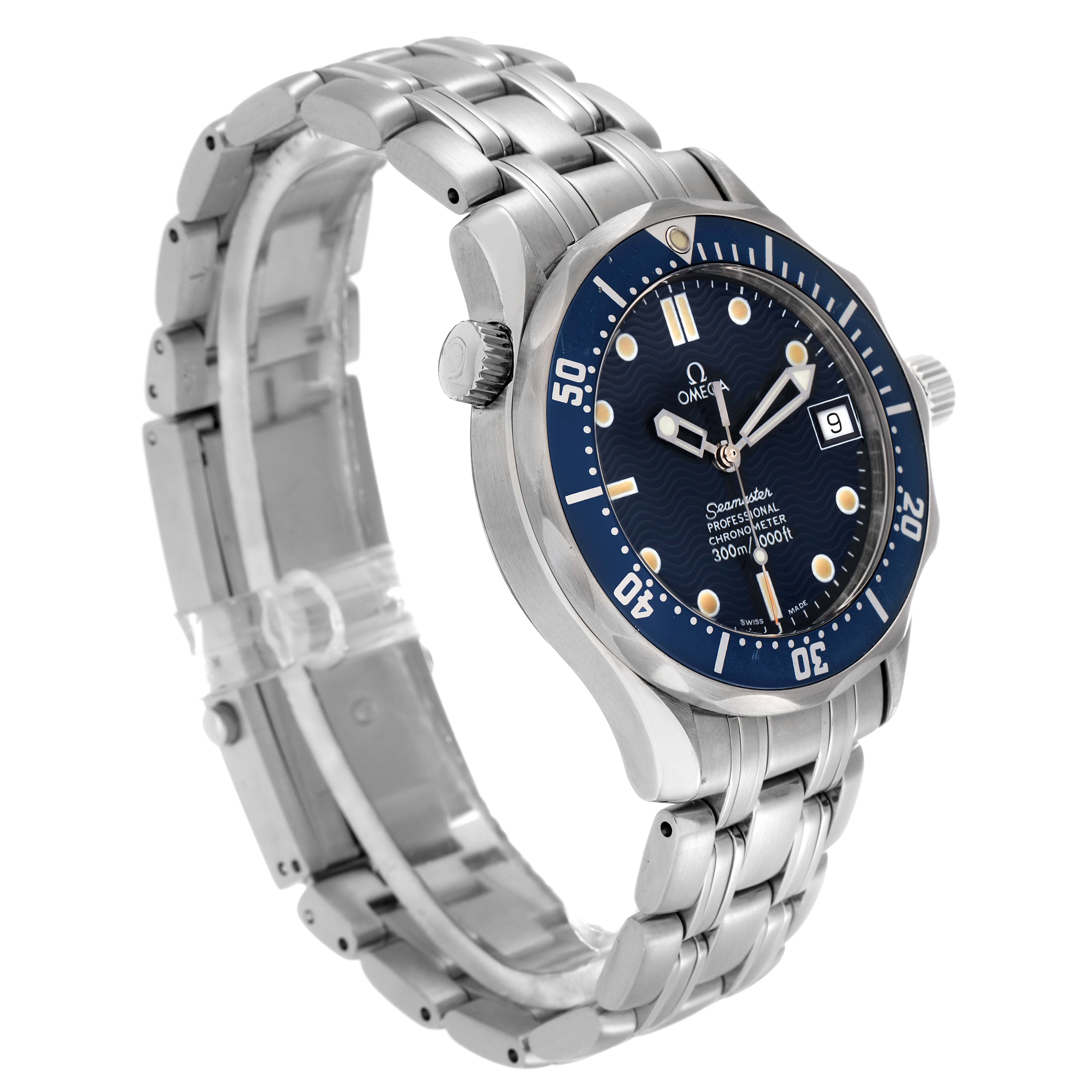 The Omega Seamaster 2551.80.00 Men
s Stainless Steel Blue Dial 2551.80.00 Men
s Stainless Steel Blue Dial watch is shown at a slight angle, highlighting the face, bezel, bracelet, and crown.