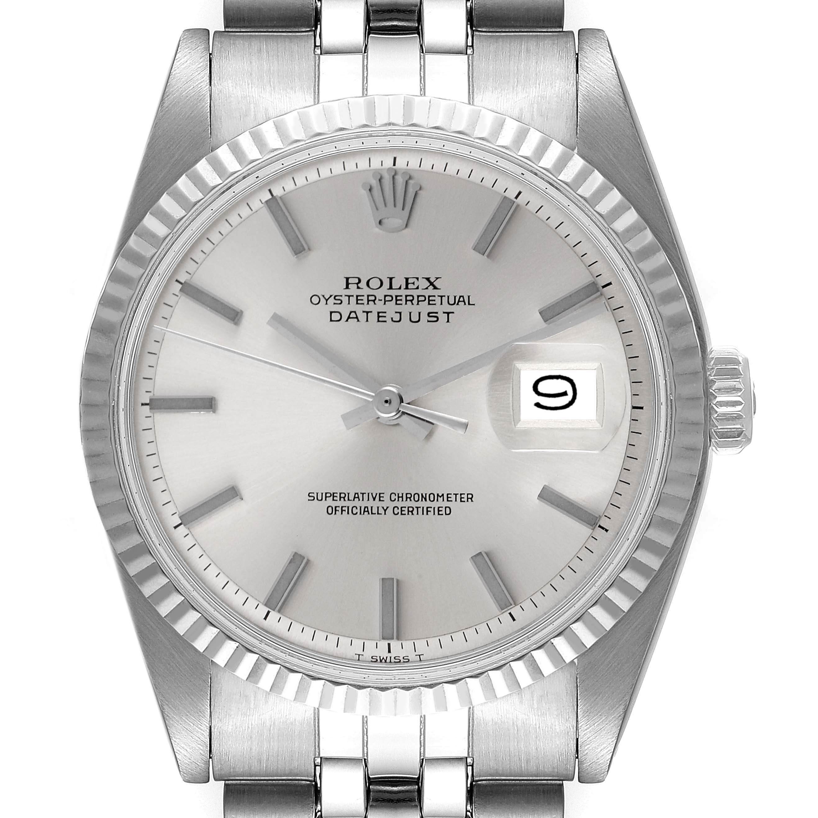 This image shows a front view of the Rolex Datejust 1601 Men
s Stainless Steel Silver Dial 1601 Men
s Stainless Steel Silver Dial watch, featuring the dial, bezel, and part of the bracelet.