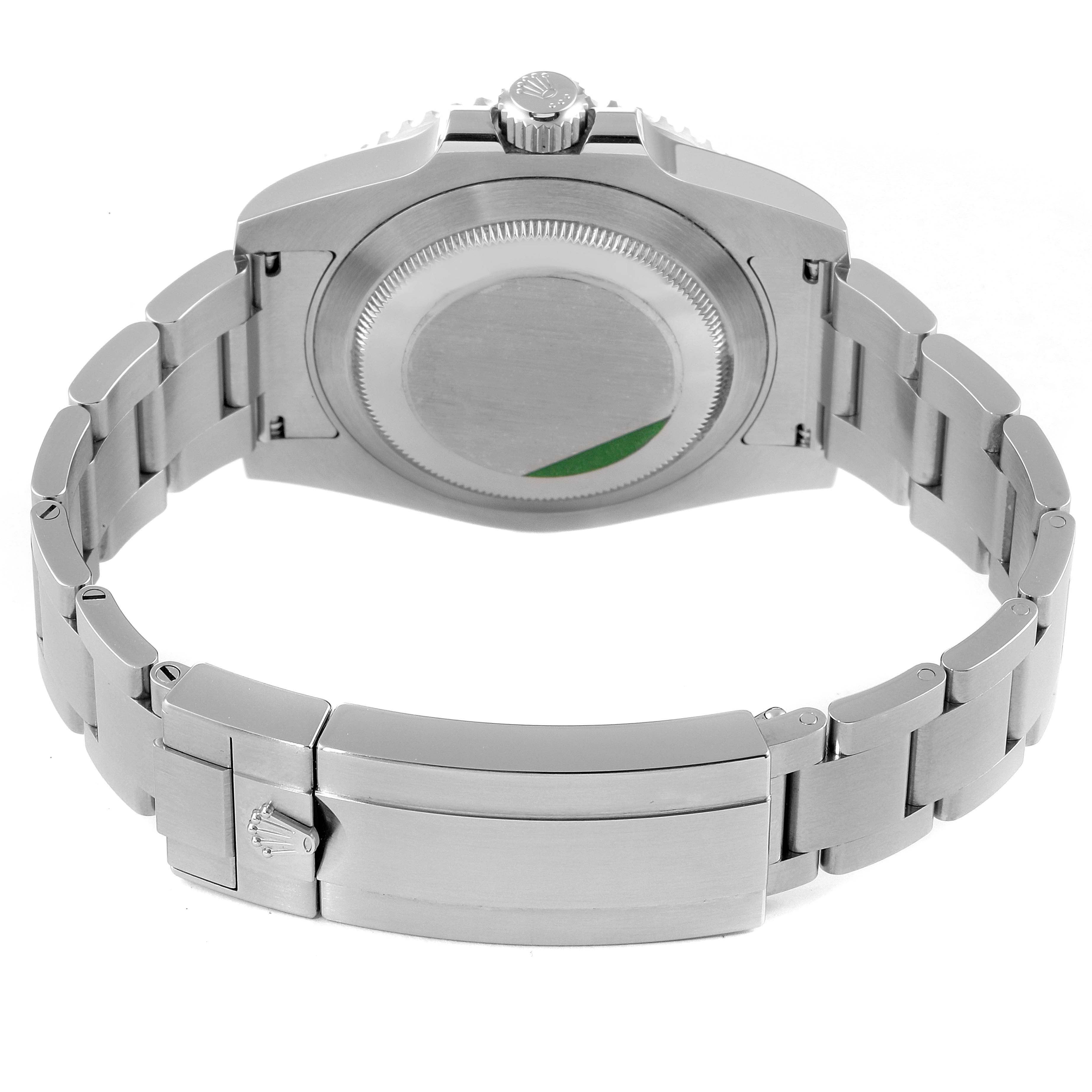 This image shows the back side and bracelet of a Rolex Submariner 116610LV Men
s Stainless Steel Green Dial 116610LV Men
s Stainless Steel Green Dial watch.