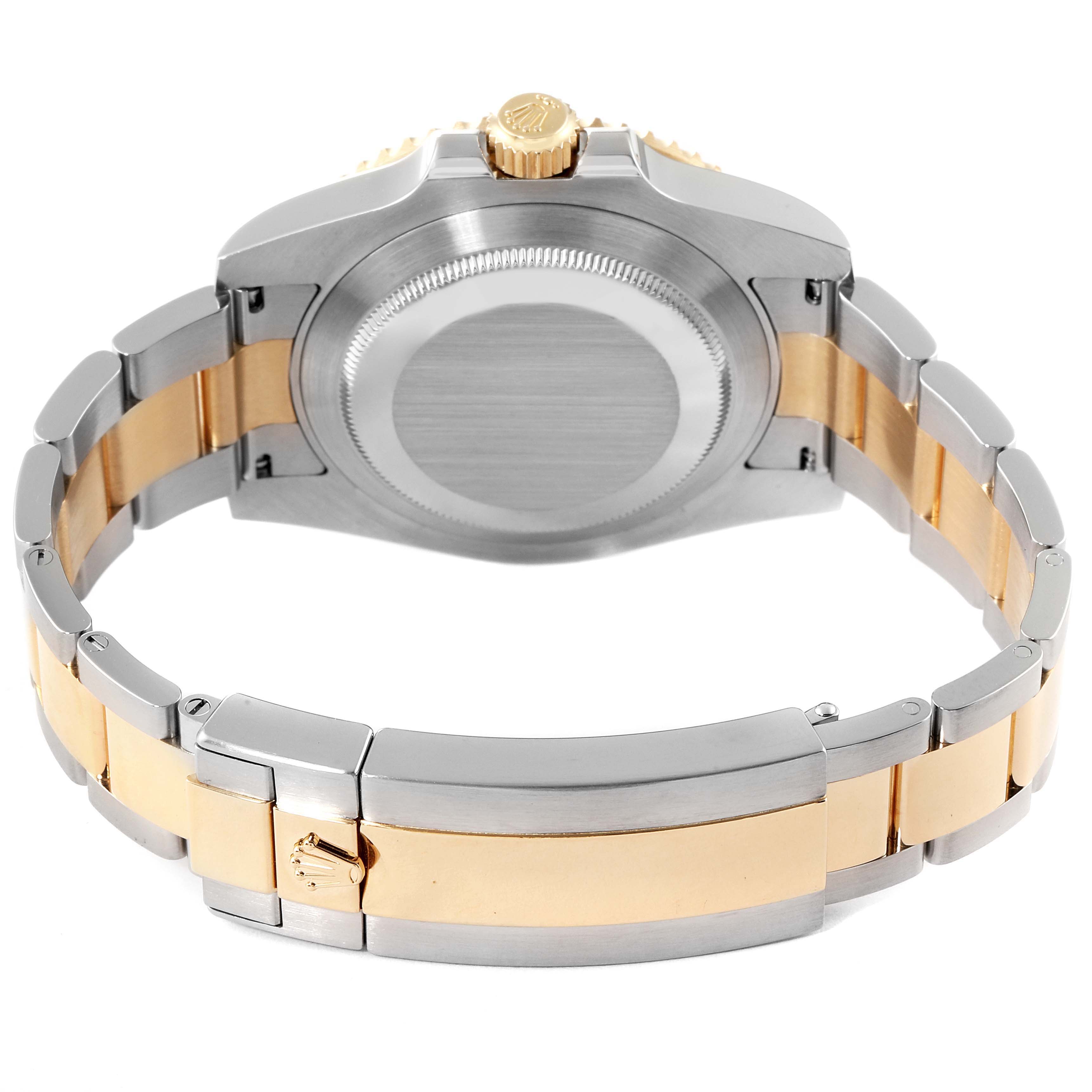 This image shows the back view and clasp of the Rolex Submariner 116613 Men
s Steel and Gold (two tone) Blue Dial 116613 Men
s Steel and Gold (two tone) Blue Dial, highlighting its two-tone metal bracelet.