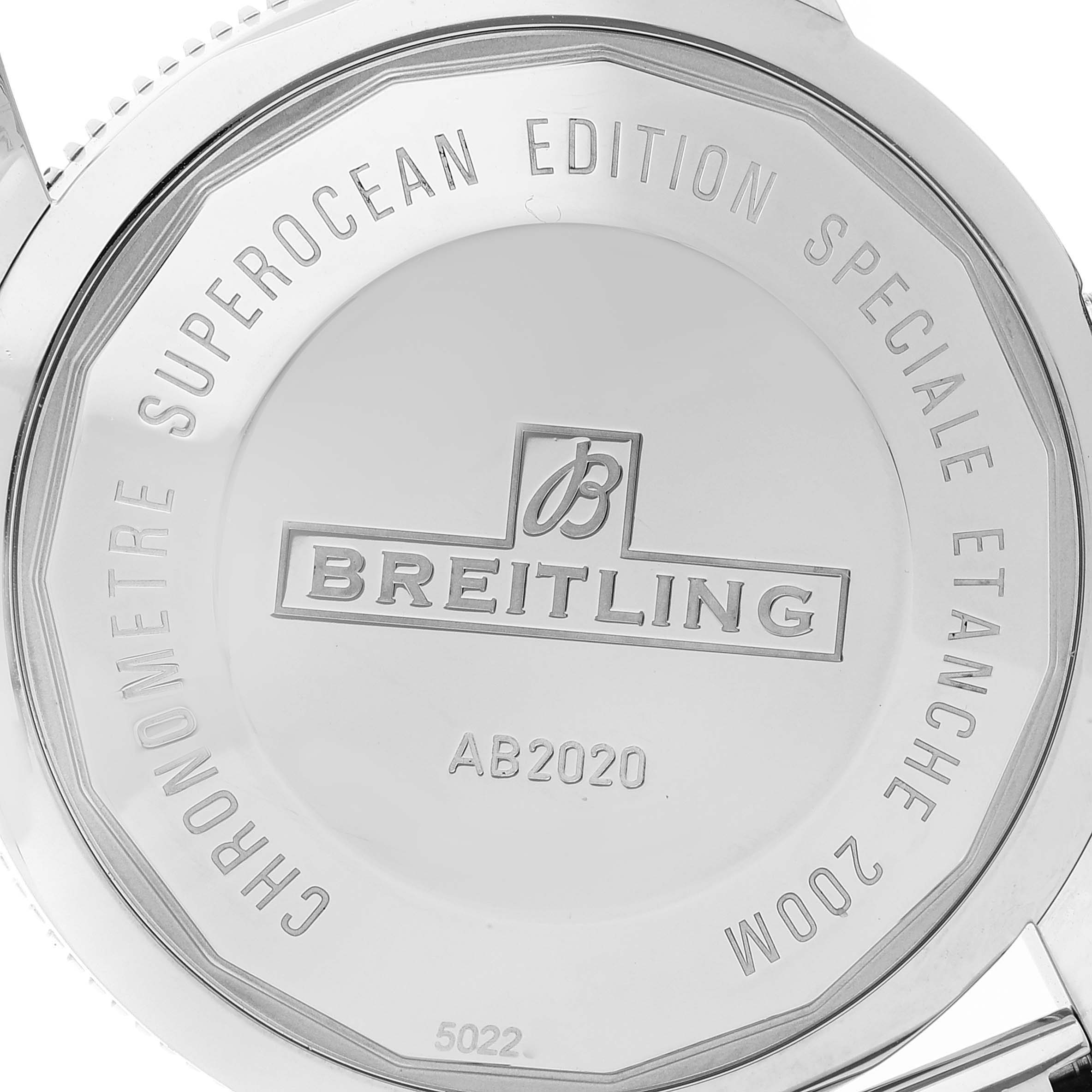 This image shows the case back of a Breitling Superocean AB202016-C961-152A Men
s Stainless Steel Blue Dial AB202016-C961-152A Men
s Stainless Steel Blue Dial model, highlighting the engraving and model details.
