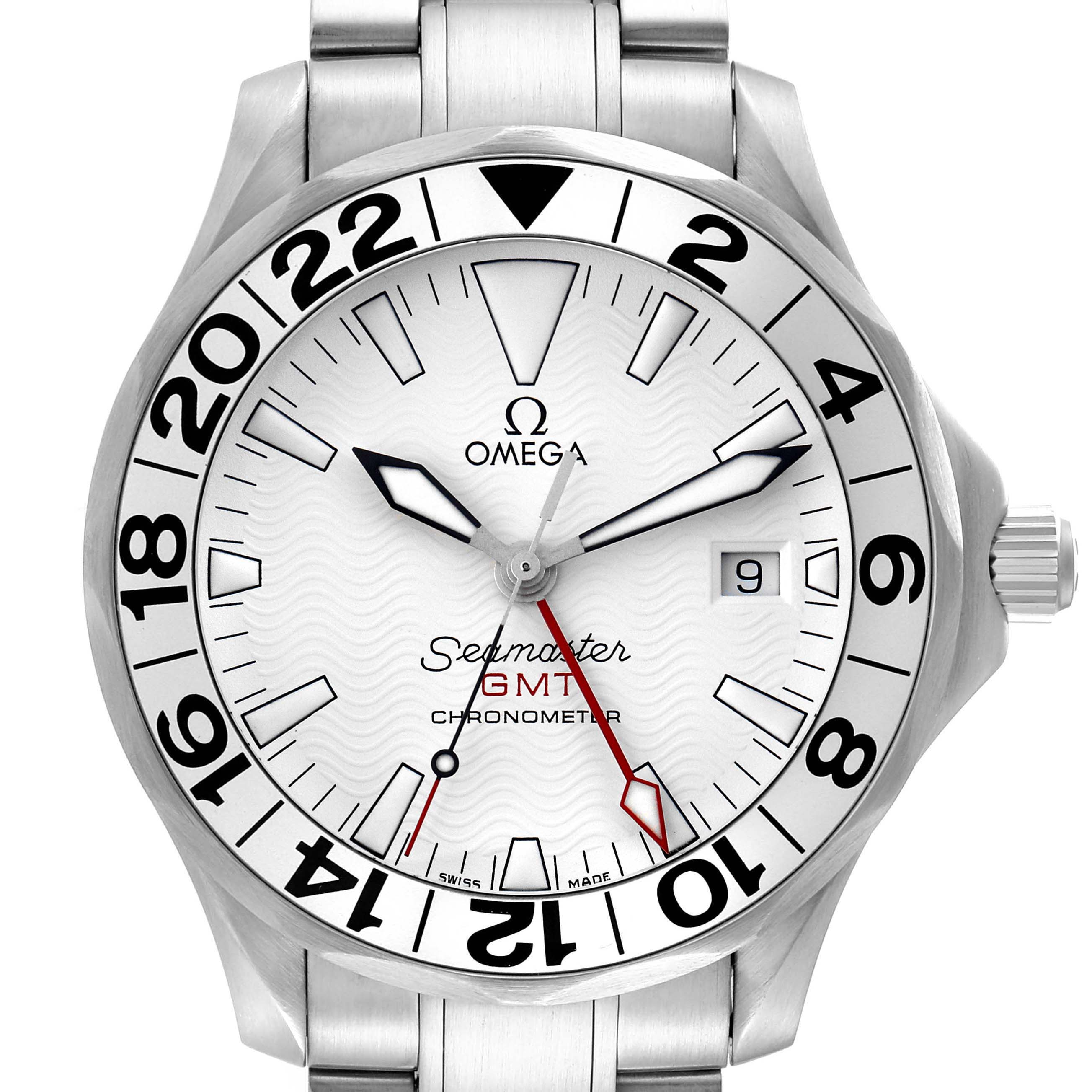 The Omega Seamaster 2538.20.00 Men
s Stainless Steel White Dial 2538.20.00 Men
s Stainless Steel White Dial watch is shown front-facing, displaying the bezel, dial, hands, and part of the bracelet.