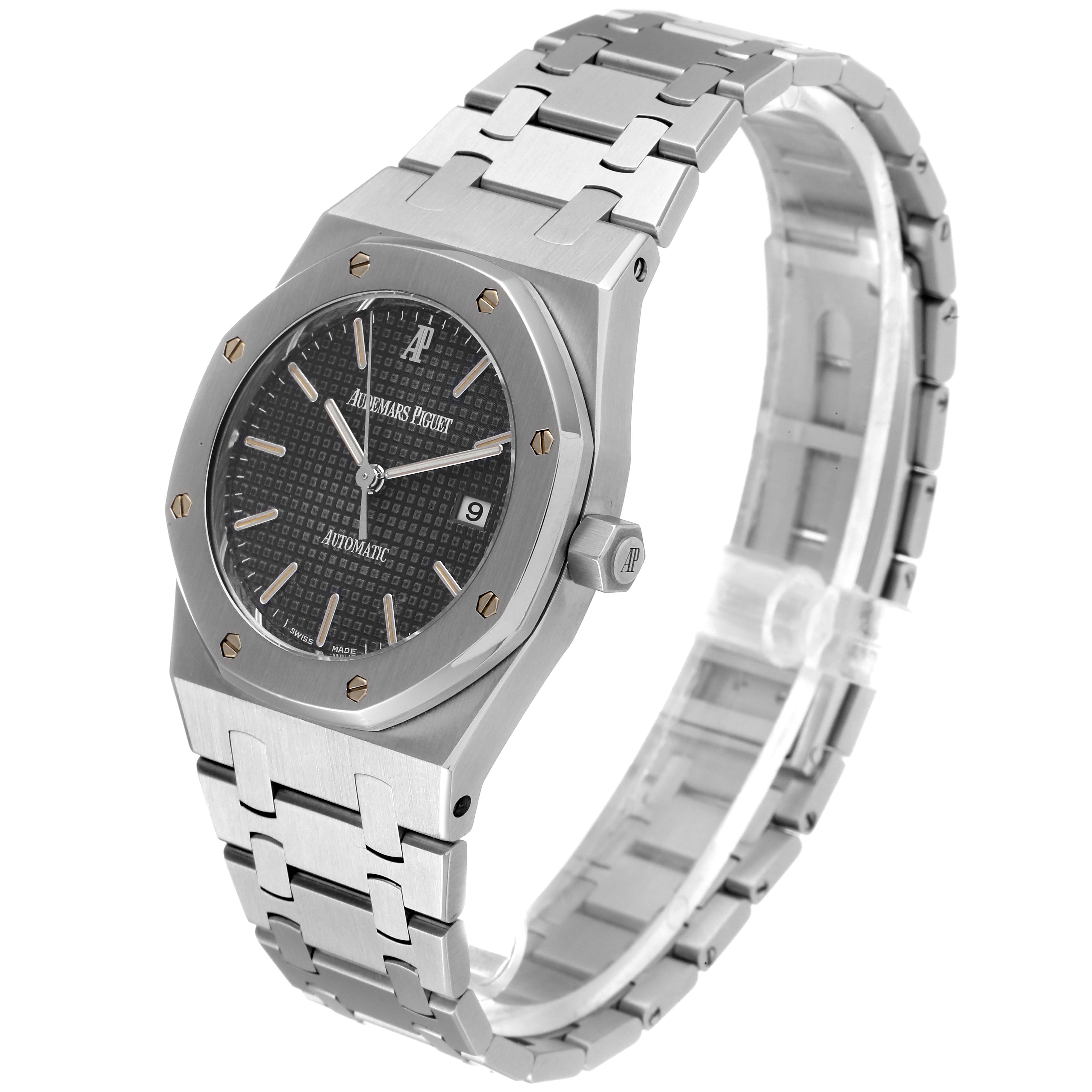 The image shows an angled view of the Audemars Piguet Royal Oak 15000ST.OO.0789ST.05 Men
s Stainless Steel Grey Dial 15000ST.OO.0789ST.05 Men
s Stainless Steel Grey Dial watch, highlighting its face, bezel, and bracelet.