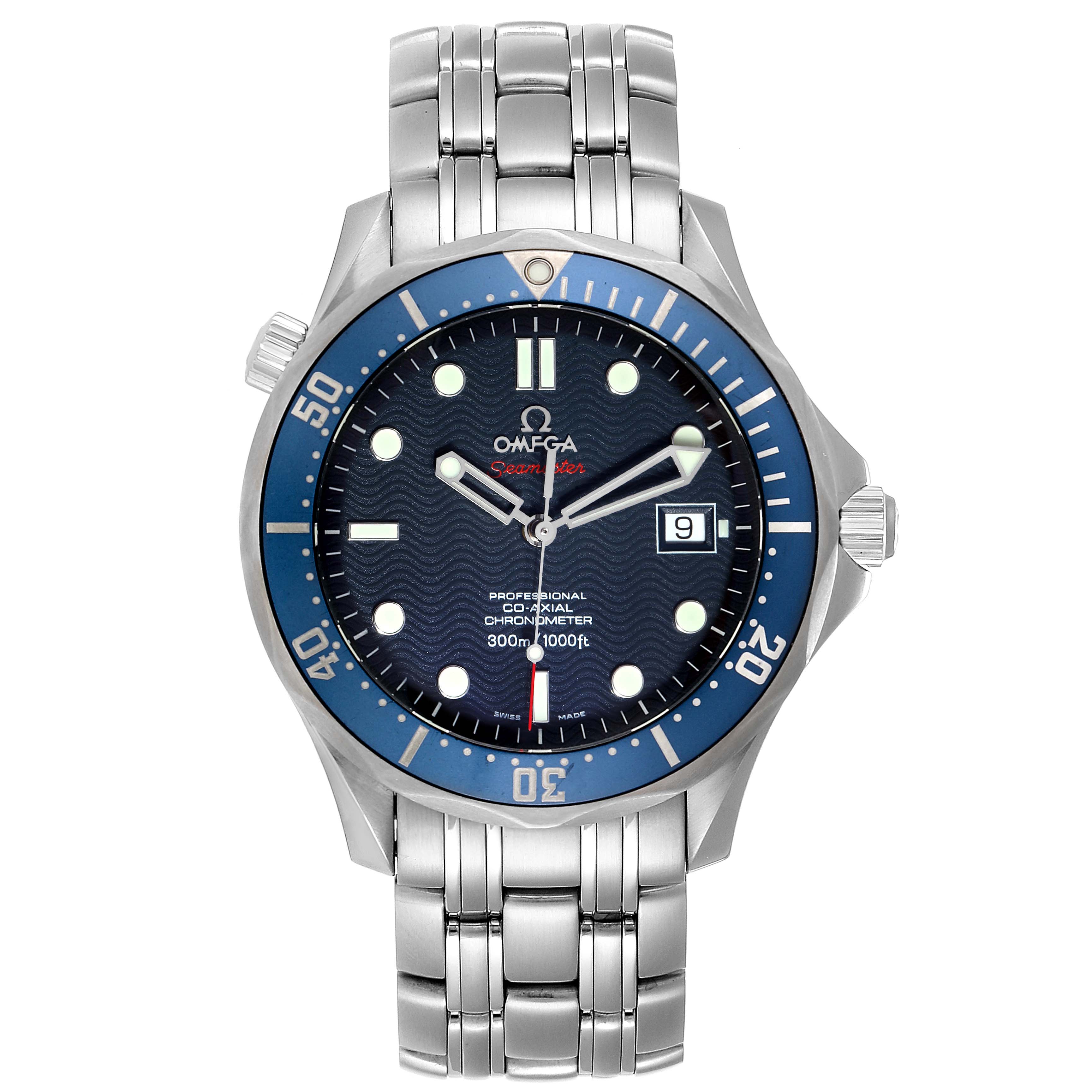 The image shows the front view of an Omega Seamaster 2220.80.00 Men
s Stainless Steel Blue Dial 2220.80.00 Men
s Stainless Steel Blue Dial watch, highlighting the dial, bezel, and stainless steel bracelet.