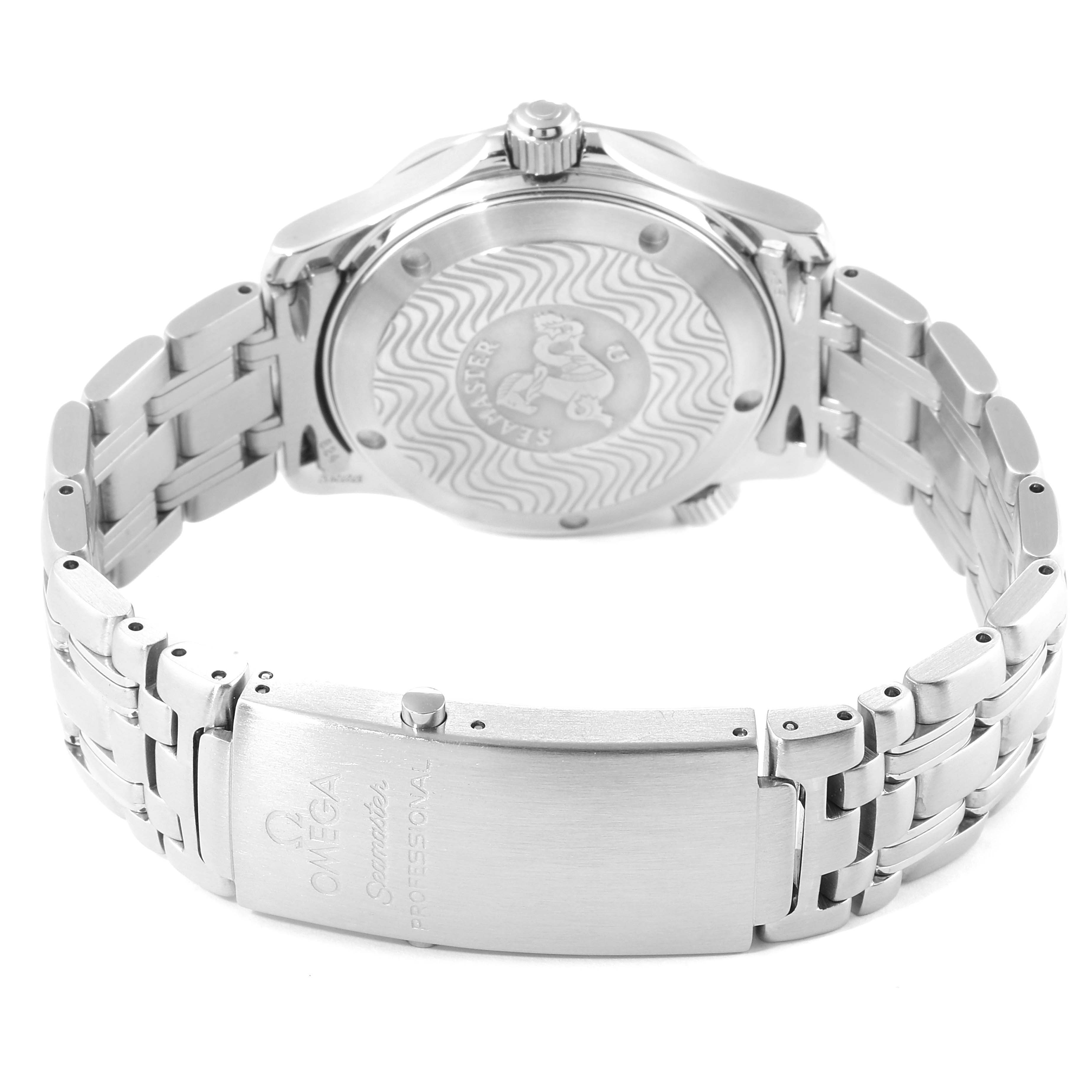 The image shows the back and clasp of an Omega Seamaster 2561.80.00 Men
s Stainless Steel Blue Dial 2561.80.00 Men
s Stainless Steel Blue Dial watch, highlighting the case back
s design and the metal bracelet.