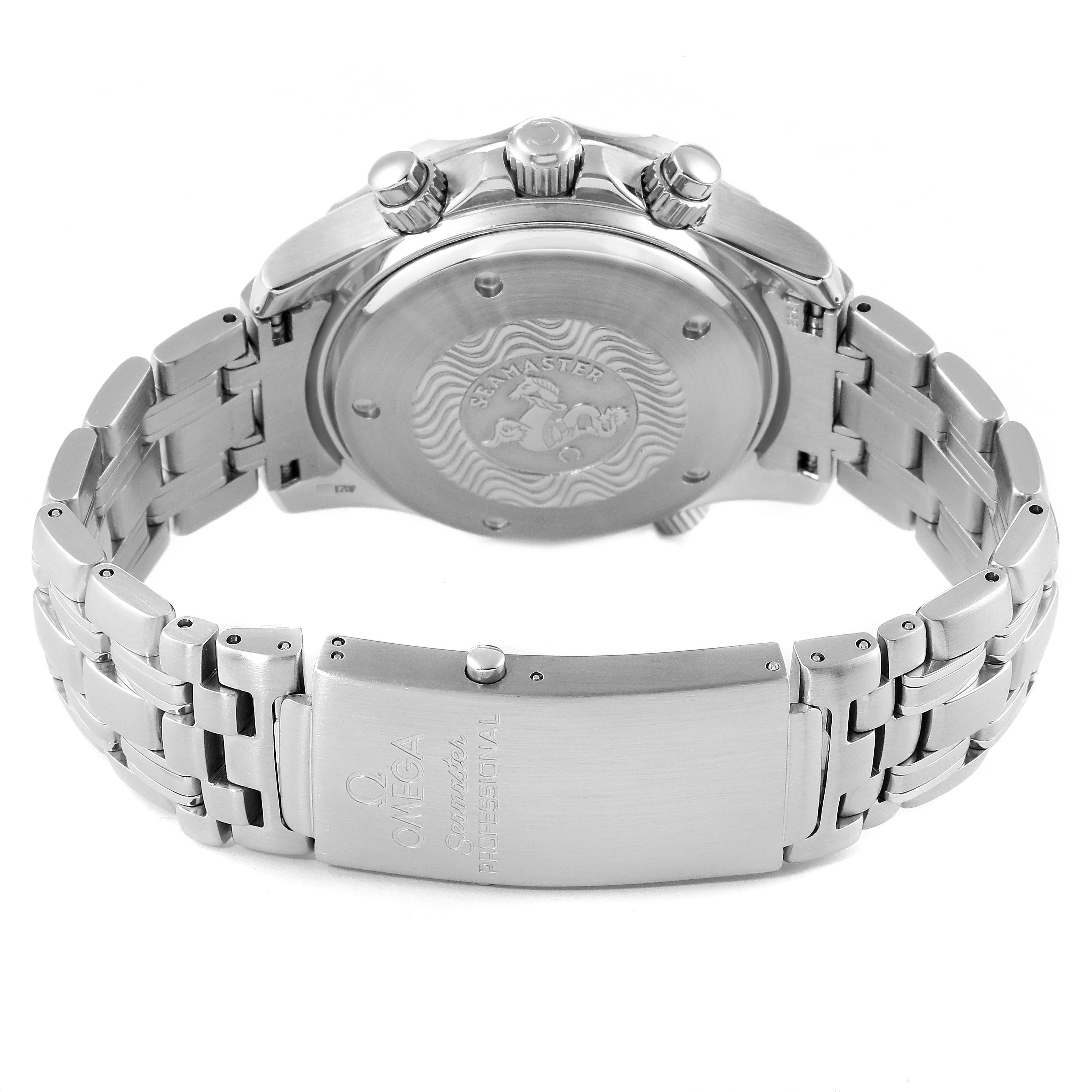 The image shows the back and clasp of the Omega Seamaster 2599.80.00 Men
s Stainless Steel Blue Dial 2599.80.00 Men
s Stainless Steel Blue Dial watch, highlighting the bracelet and case back design.