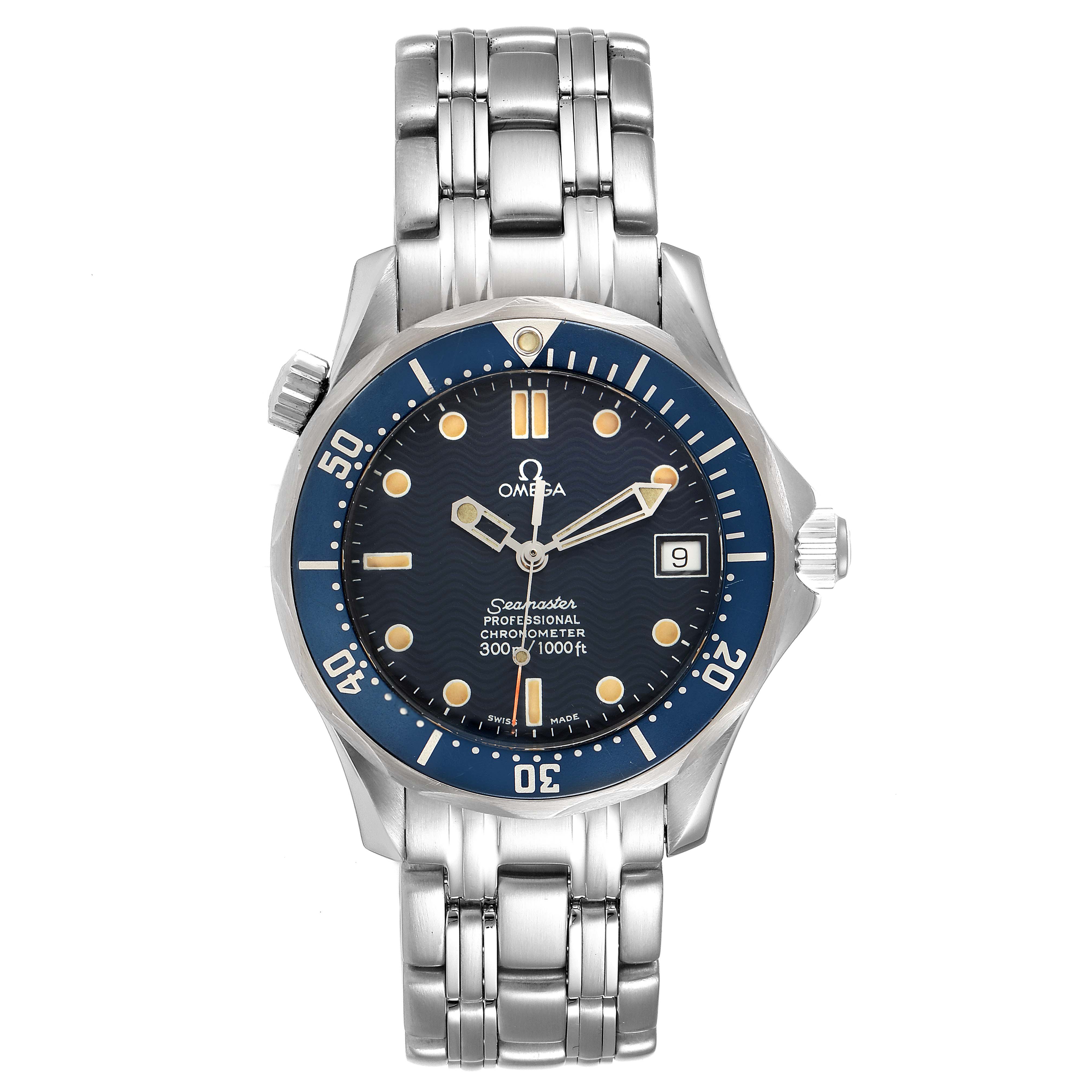 The image shows the Omega Seamaster 2551.80.00 Men's Stainless Steel Blue Dial 2551.80.00 Men's Stainless Steel Blue Dial watch from the front, displaying its face, bezel, and stainless steel bracelet.