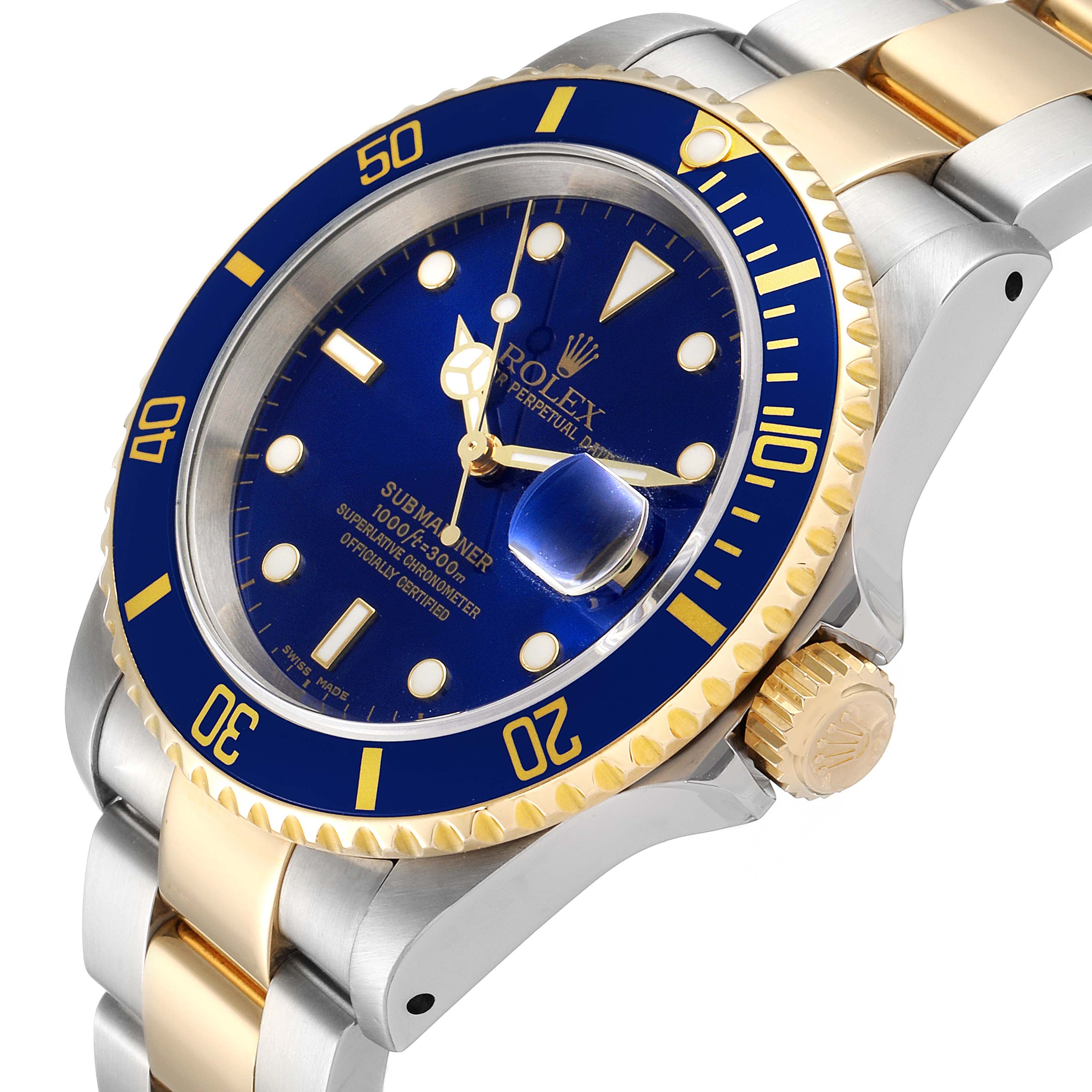 The image shows a close-up angle of a Rolex Submariner 16613 Men
s Steel and Gold (two tone) Blue Dial 16613 Men
s Steel and Gold (two tone) Blue Dial watch, highlighting its blue dial, bezel, and two-tone bracelet.
