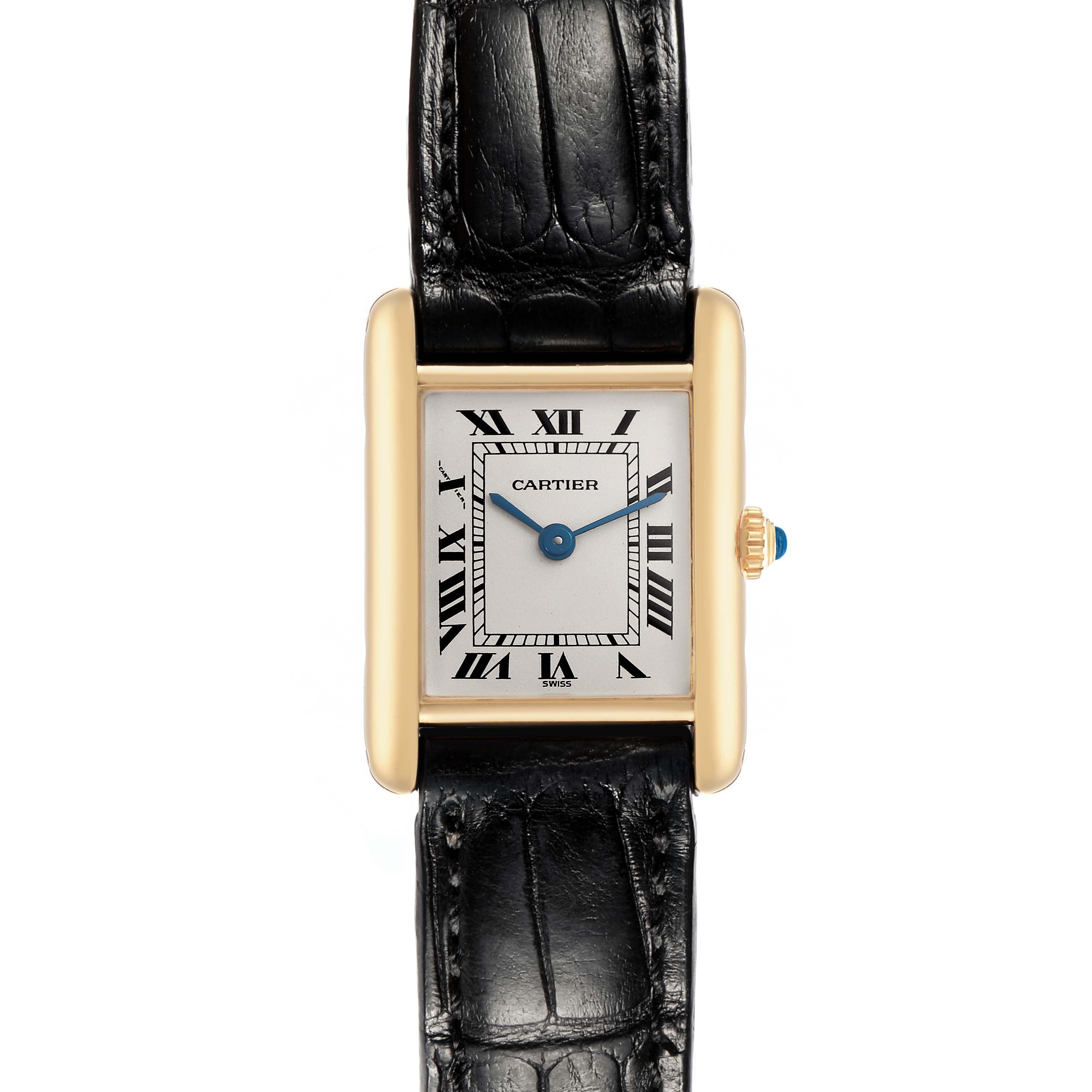 cartier-tank-classic-paris-